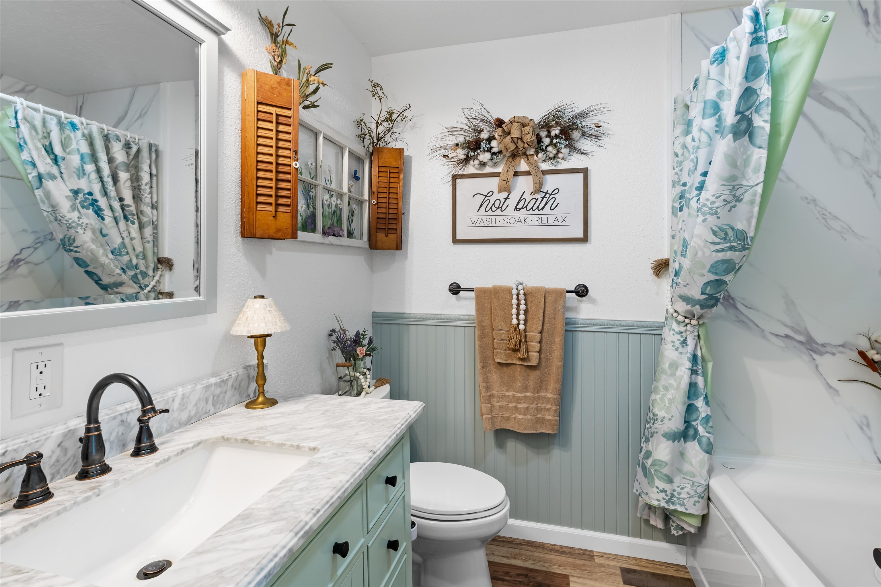 215 W Main Street  Evening Shade, AR