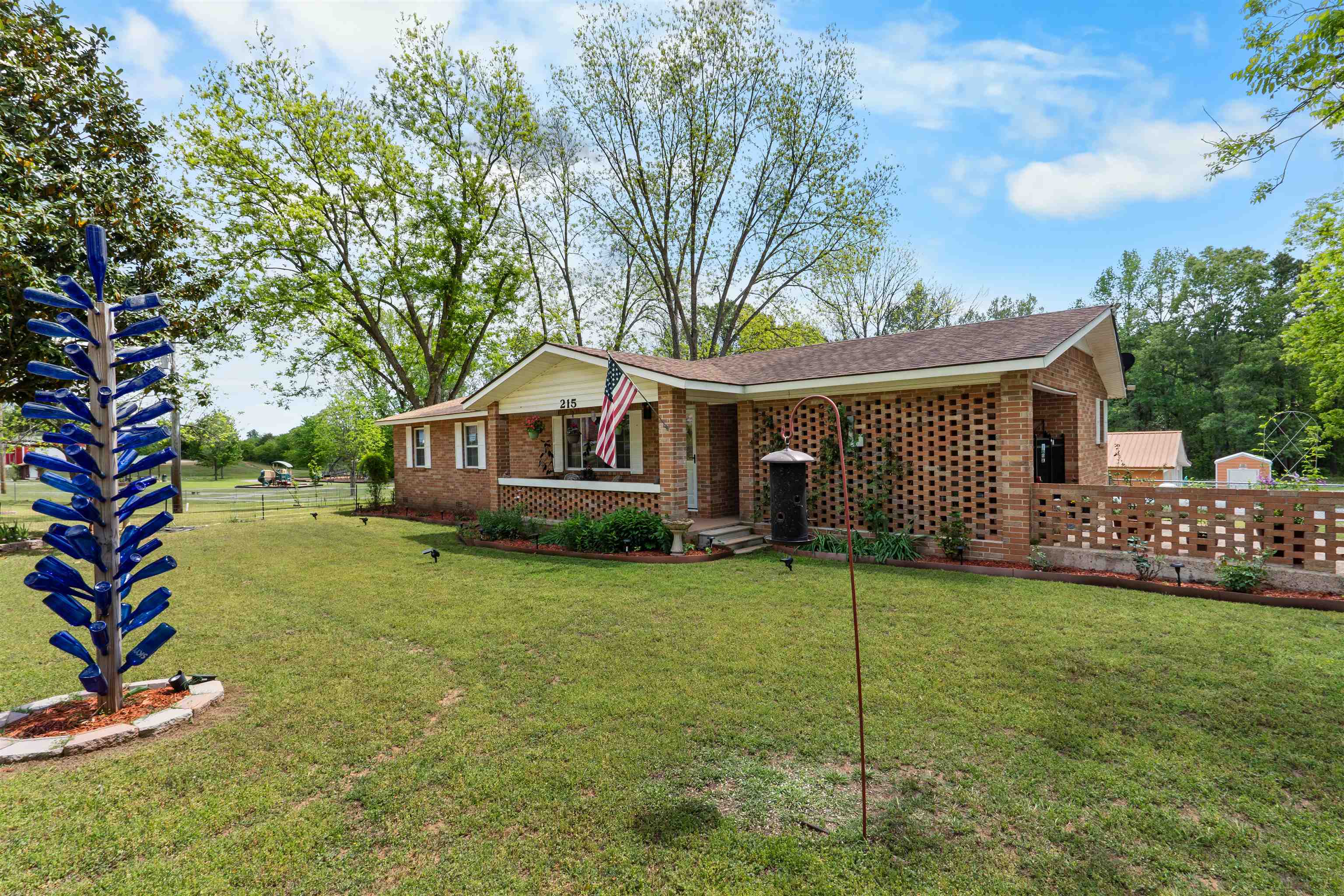 215 W Main Street  Evening Shade, AR