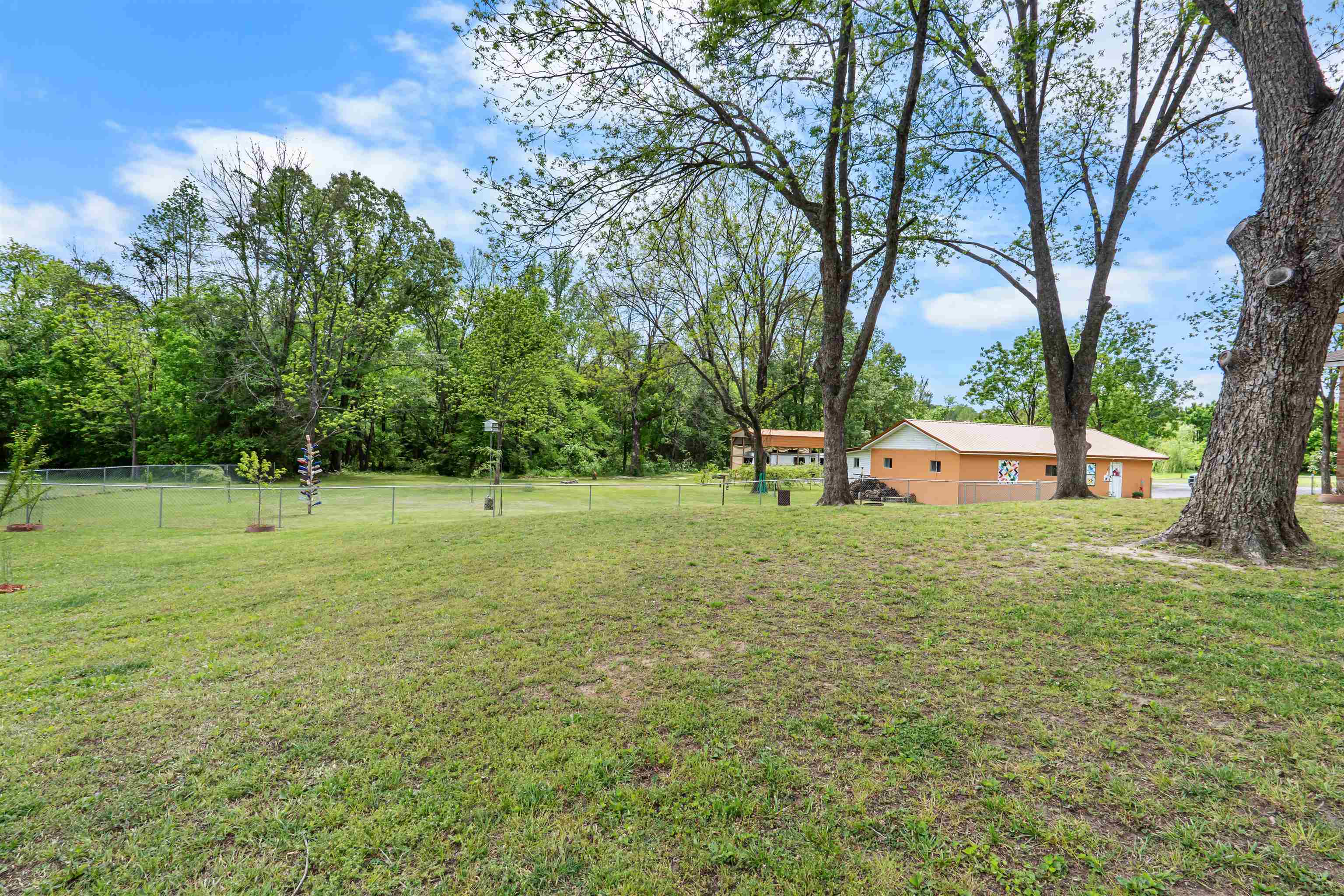 215 W Main Street  Evening Shade, AR