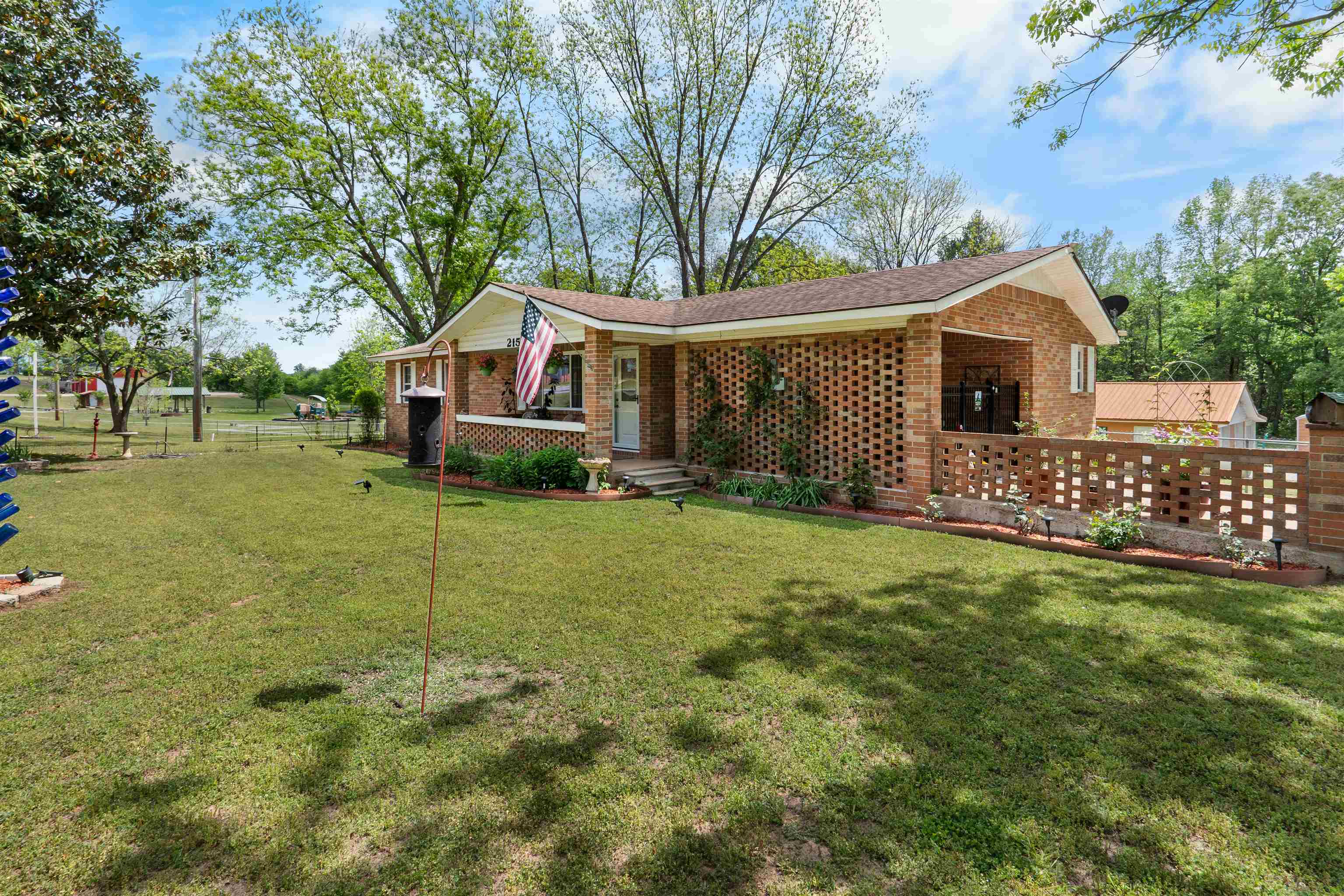 215 W Main Street  Evening Shade, AR