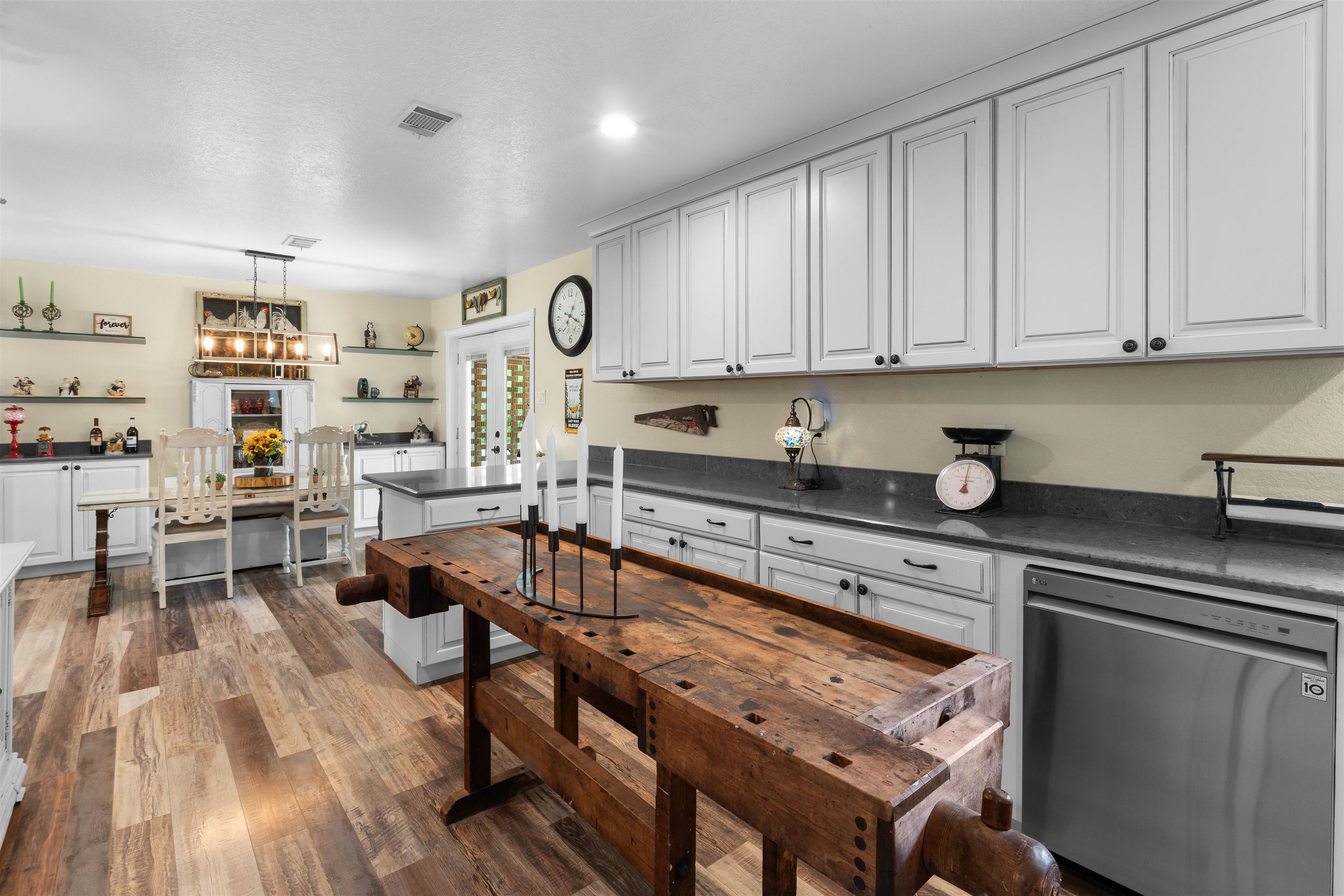 215 W Main Street  Evening Shade, AR