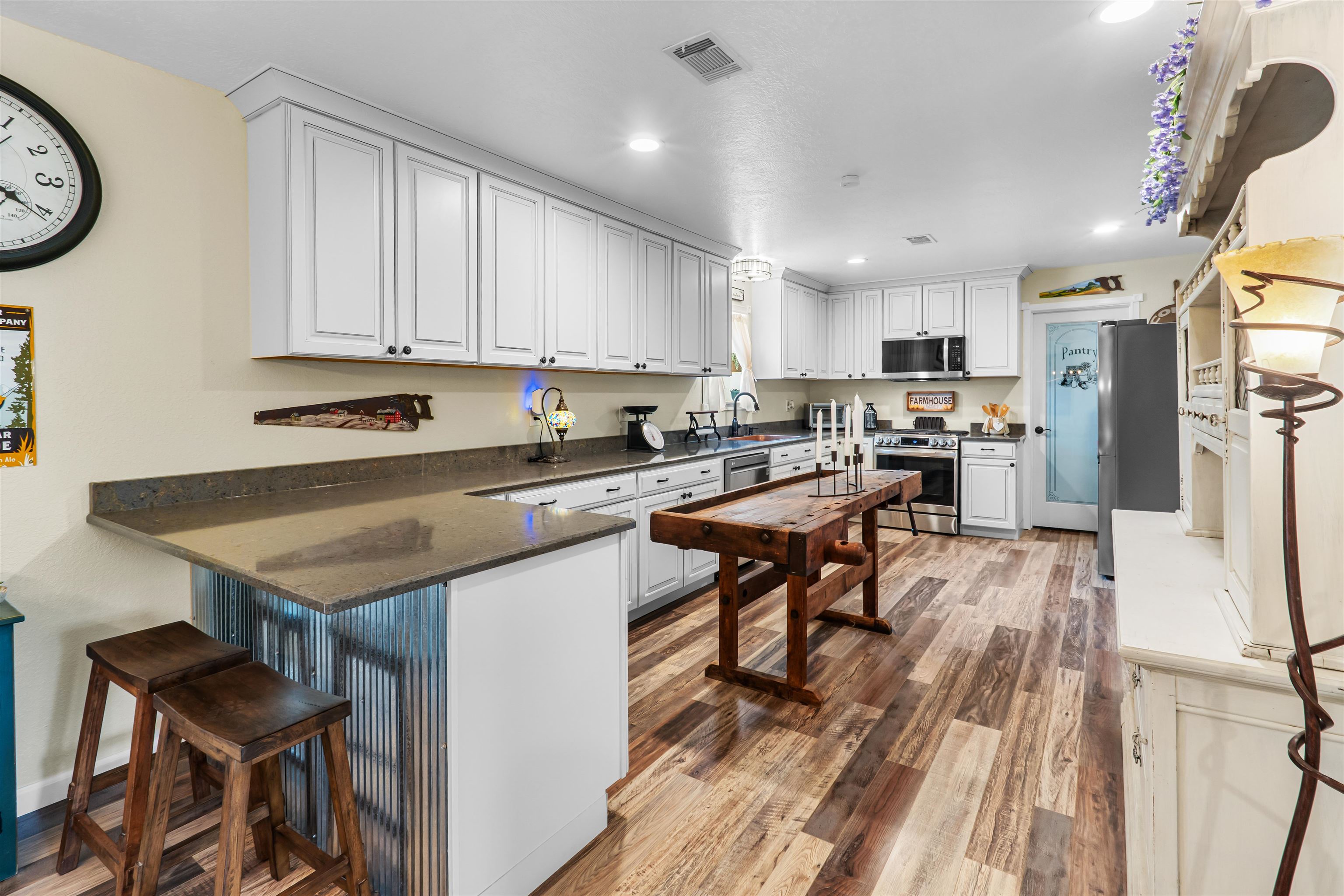 215 W Main Street  Evening Shade, AR