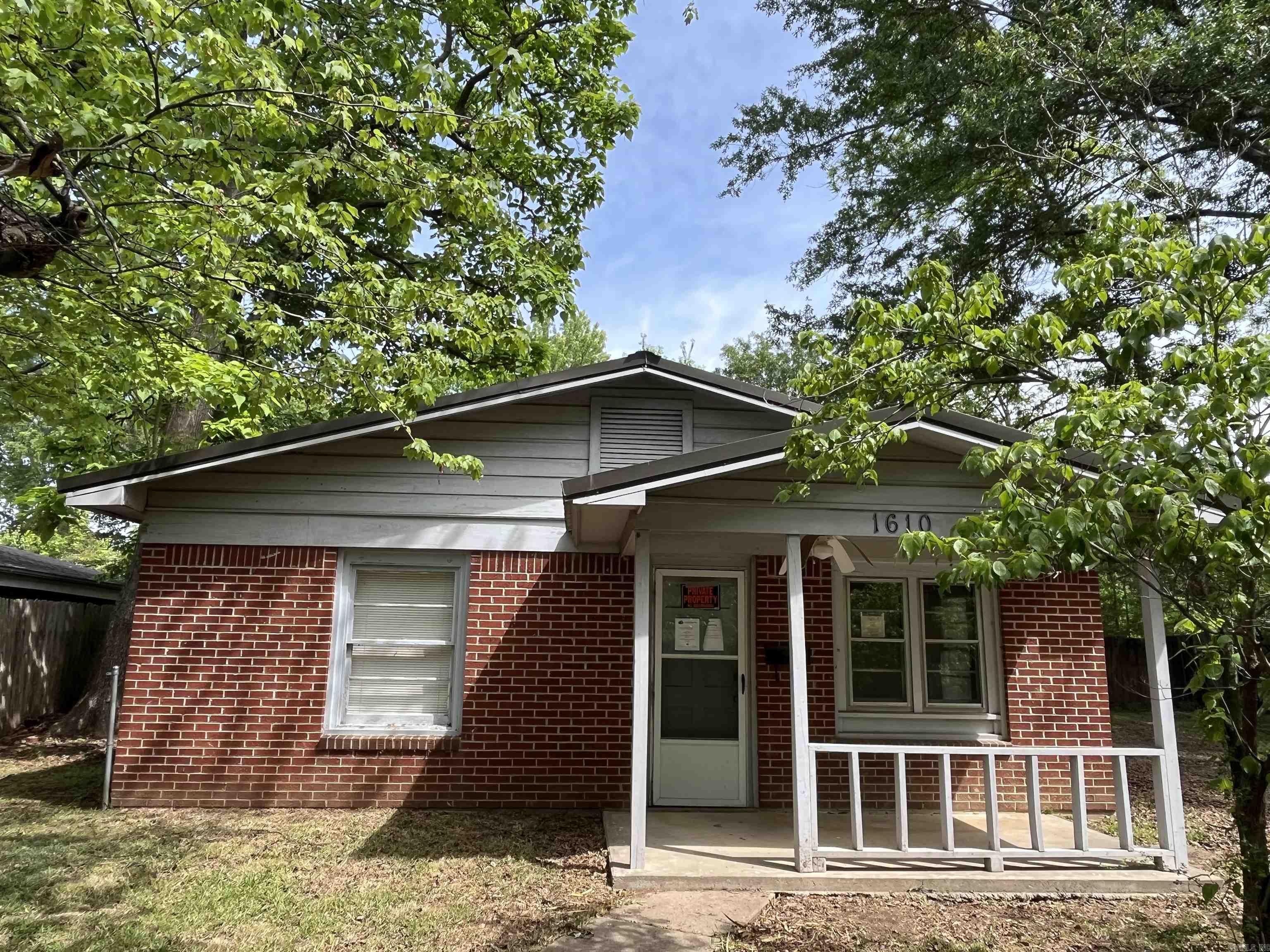 1610 Jones Dr  Conway, AR