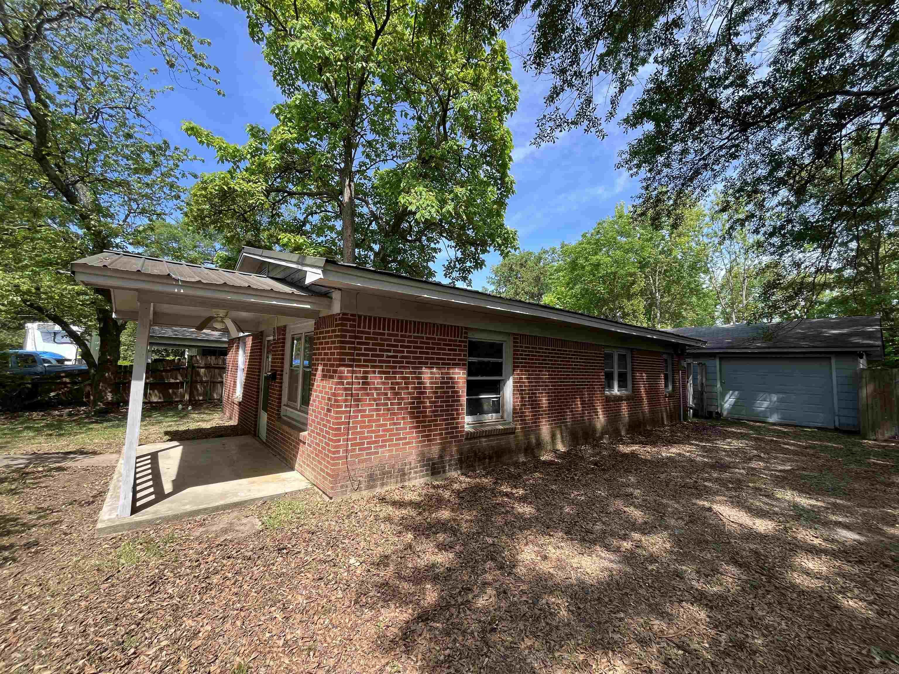 1610 Jones Dr  Conway, AR