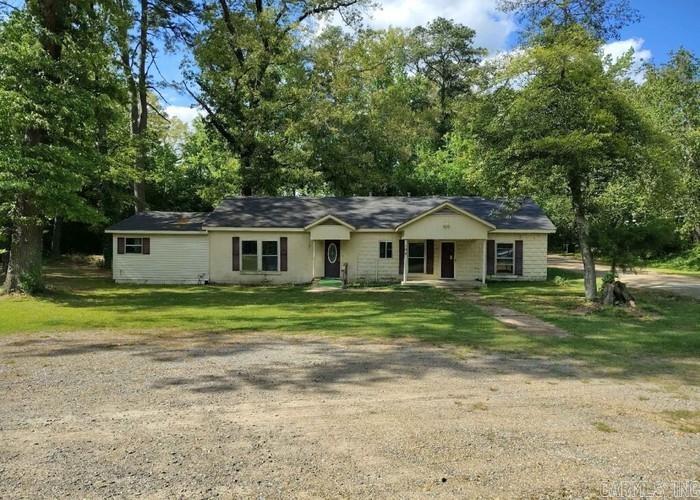 194 Ouachita 54 Camden, AR 71701