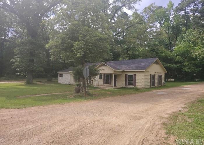 194 Ouachita 54 Camden, AR 71701