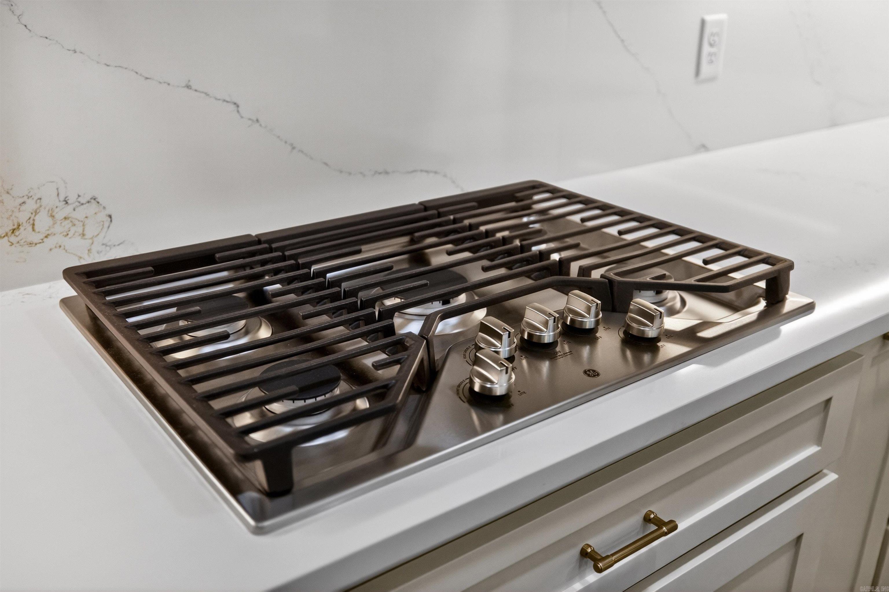 36 Baltanas  Hot Springs Village, AR