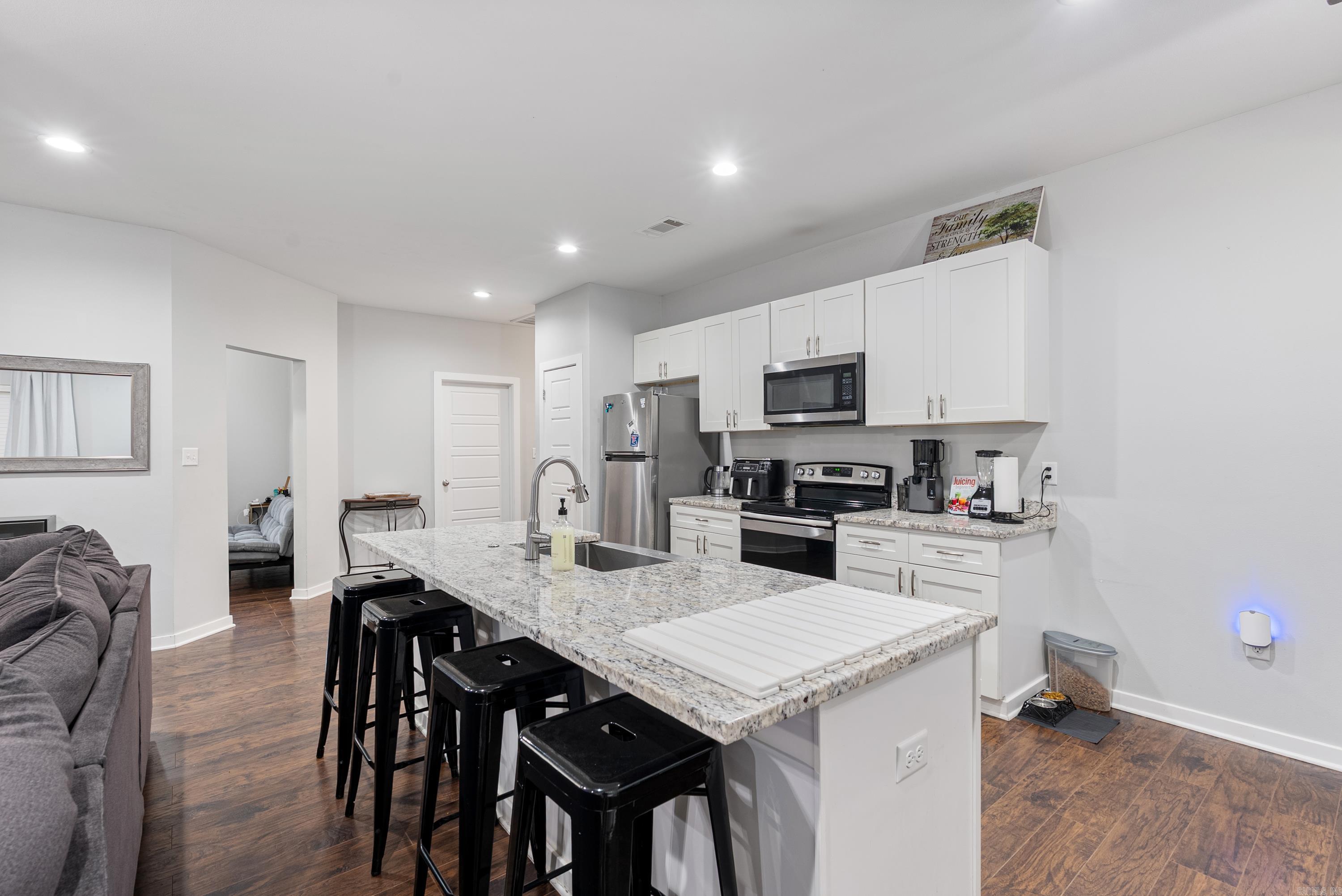 26 Canten  Greenbrier, AR