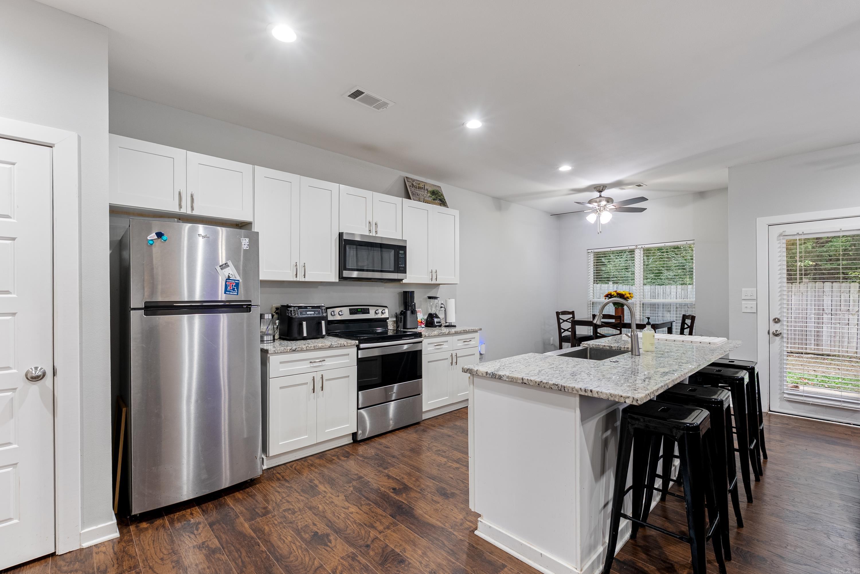 26 Canten  Greenbrier, AR