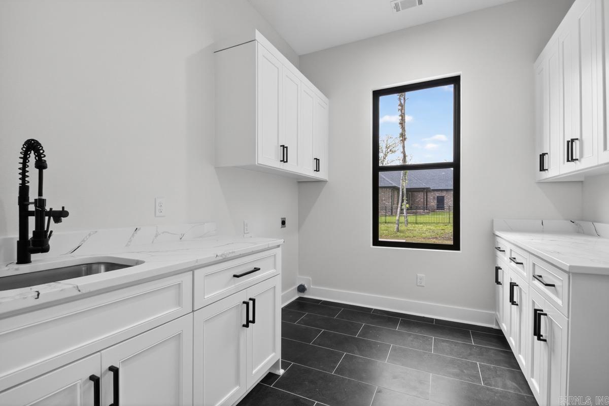 1054 Sungate Drive  Alexander, AR