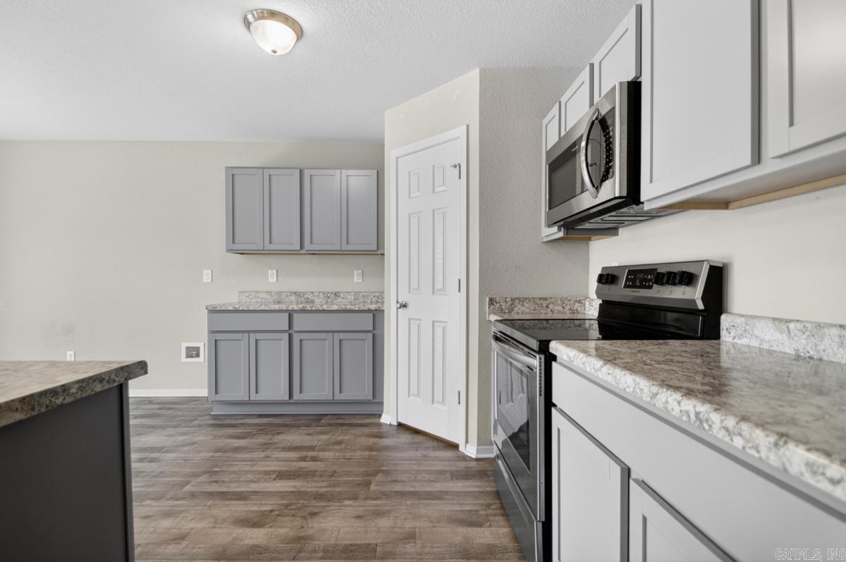 31 Avant Garde  Little Rock, AR