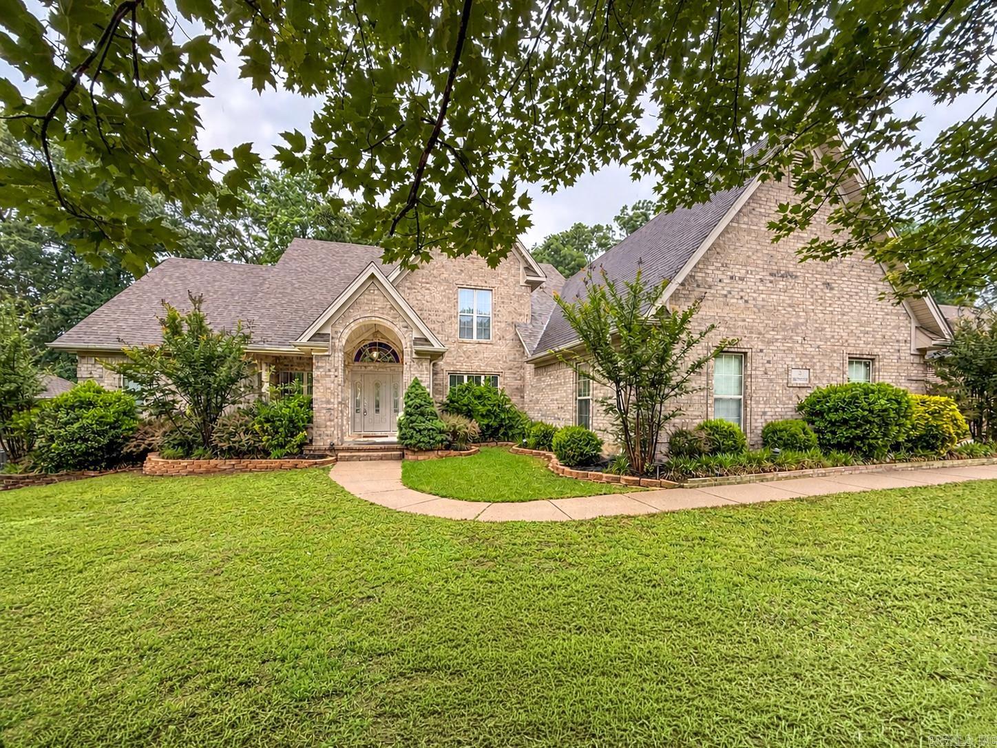 13 Brentwood Cove