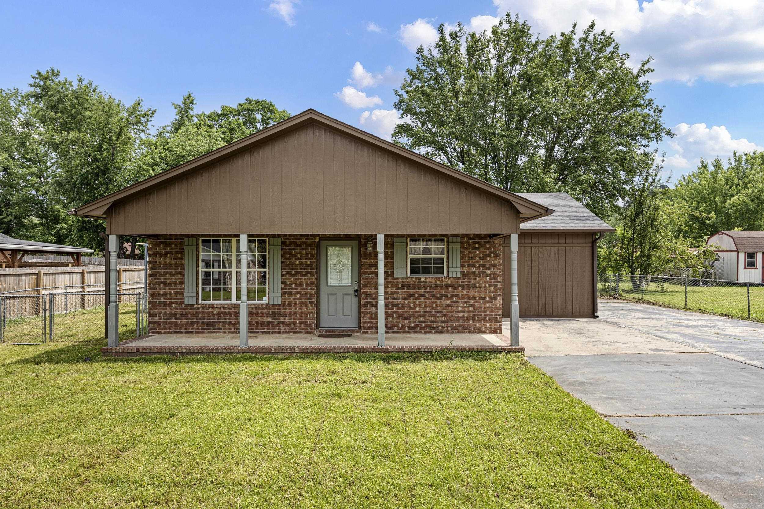 10 Cagle Street Clarksville, AR 72830