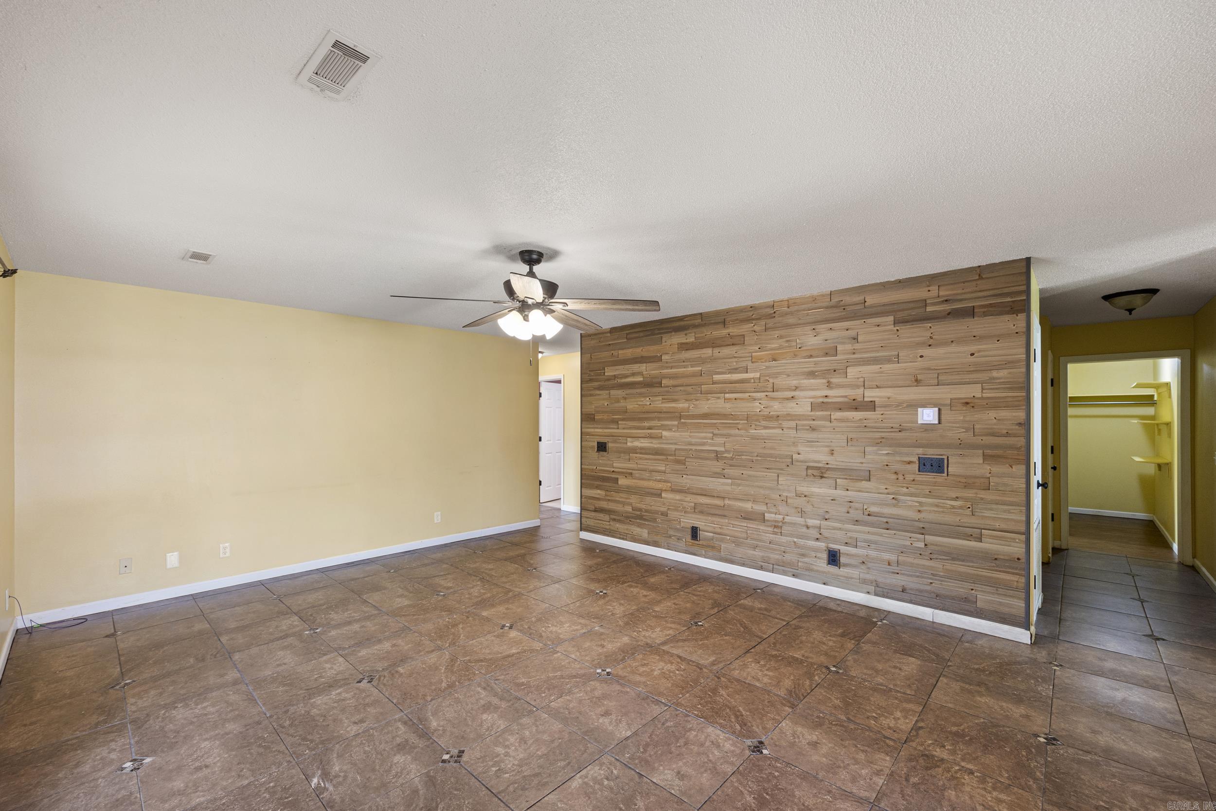 10 Cagle Street Clarksville, AR 72830