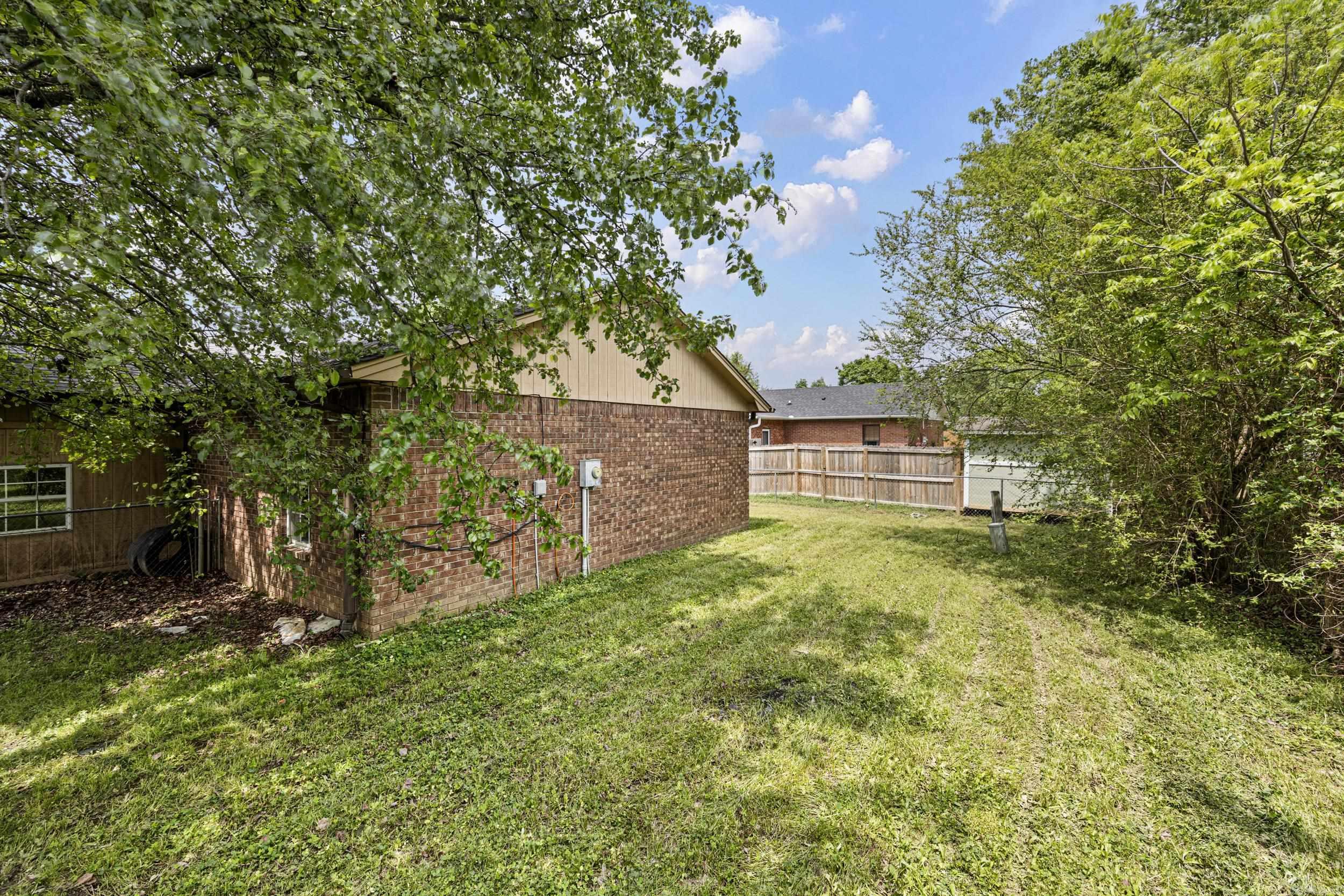 10 Cagle Street Clarksville, AR 72830