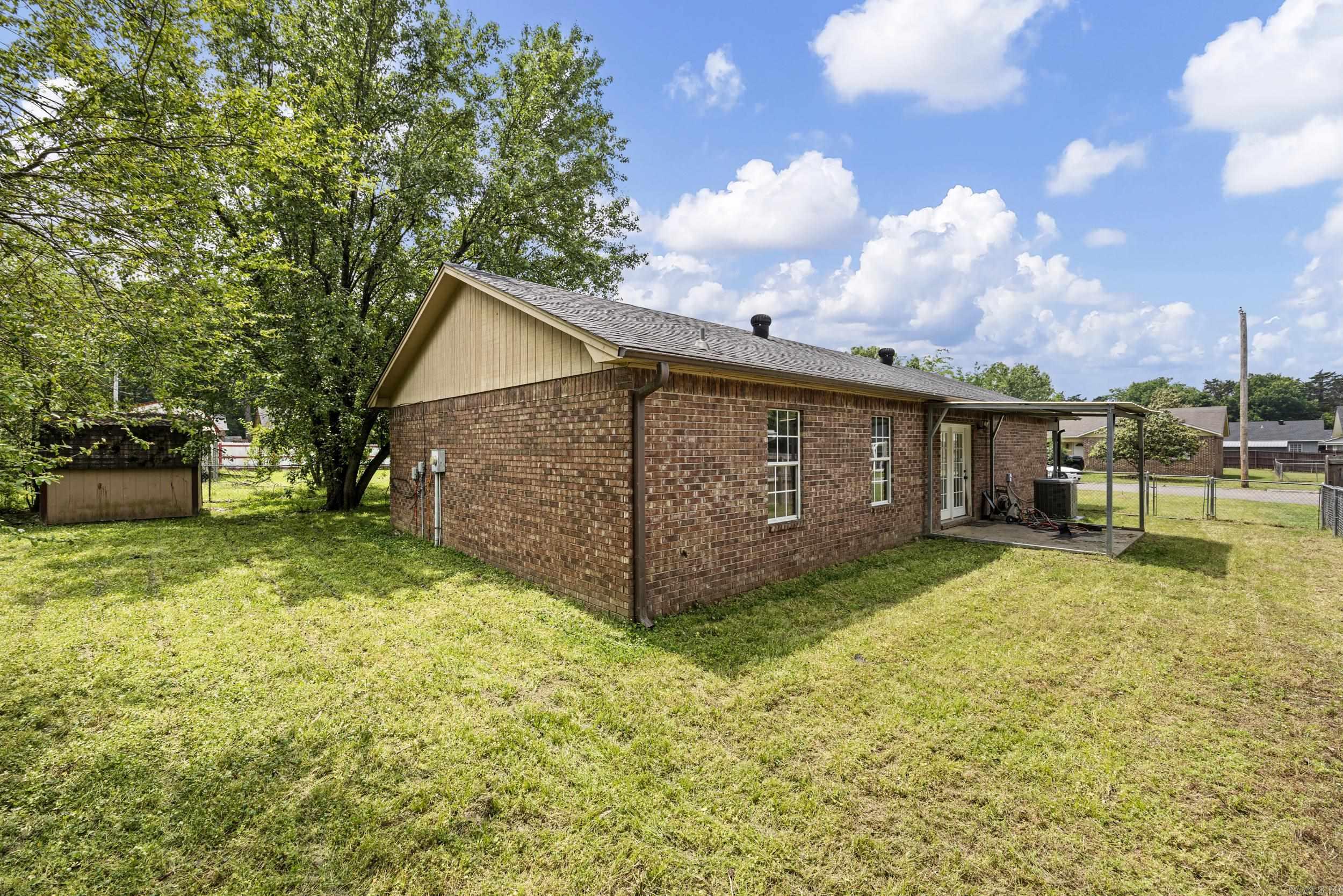 10 Cagle Street Clarksville, AR 72830