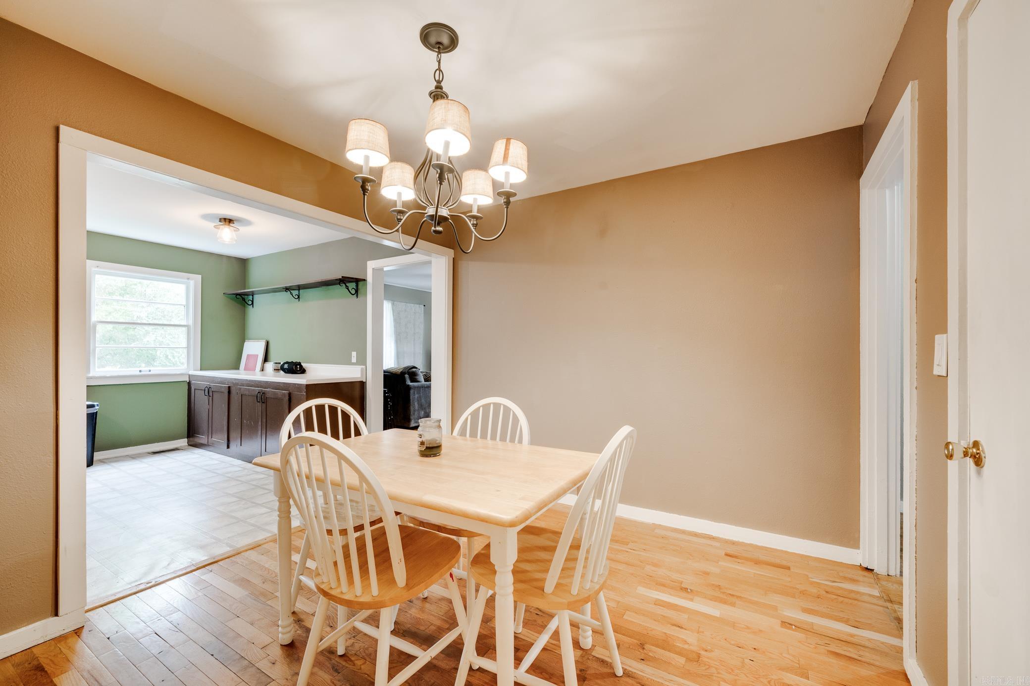 1204 W Main  Heber Springs, AR