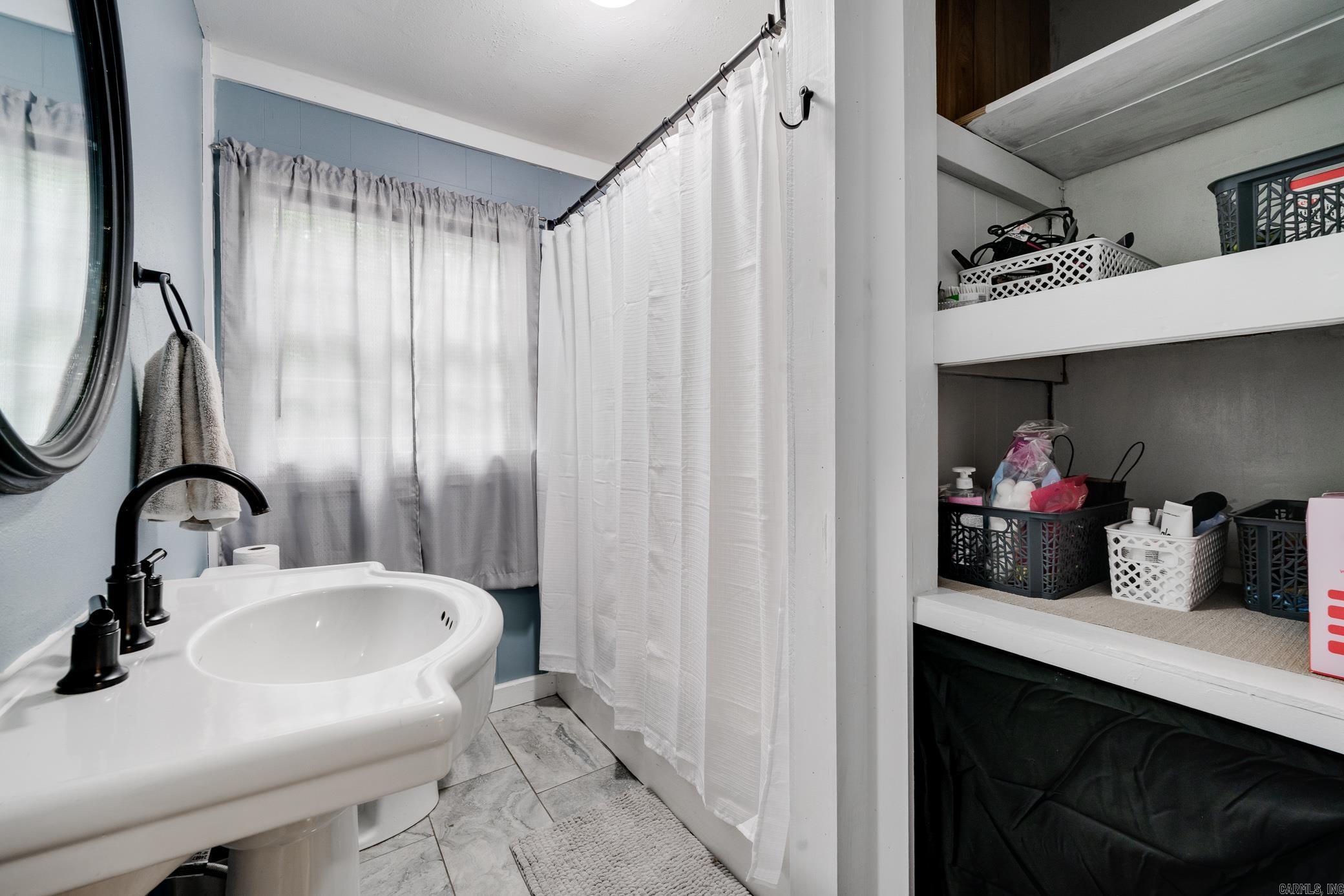 1204 W Main  Heber Springs, AR