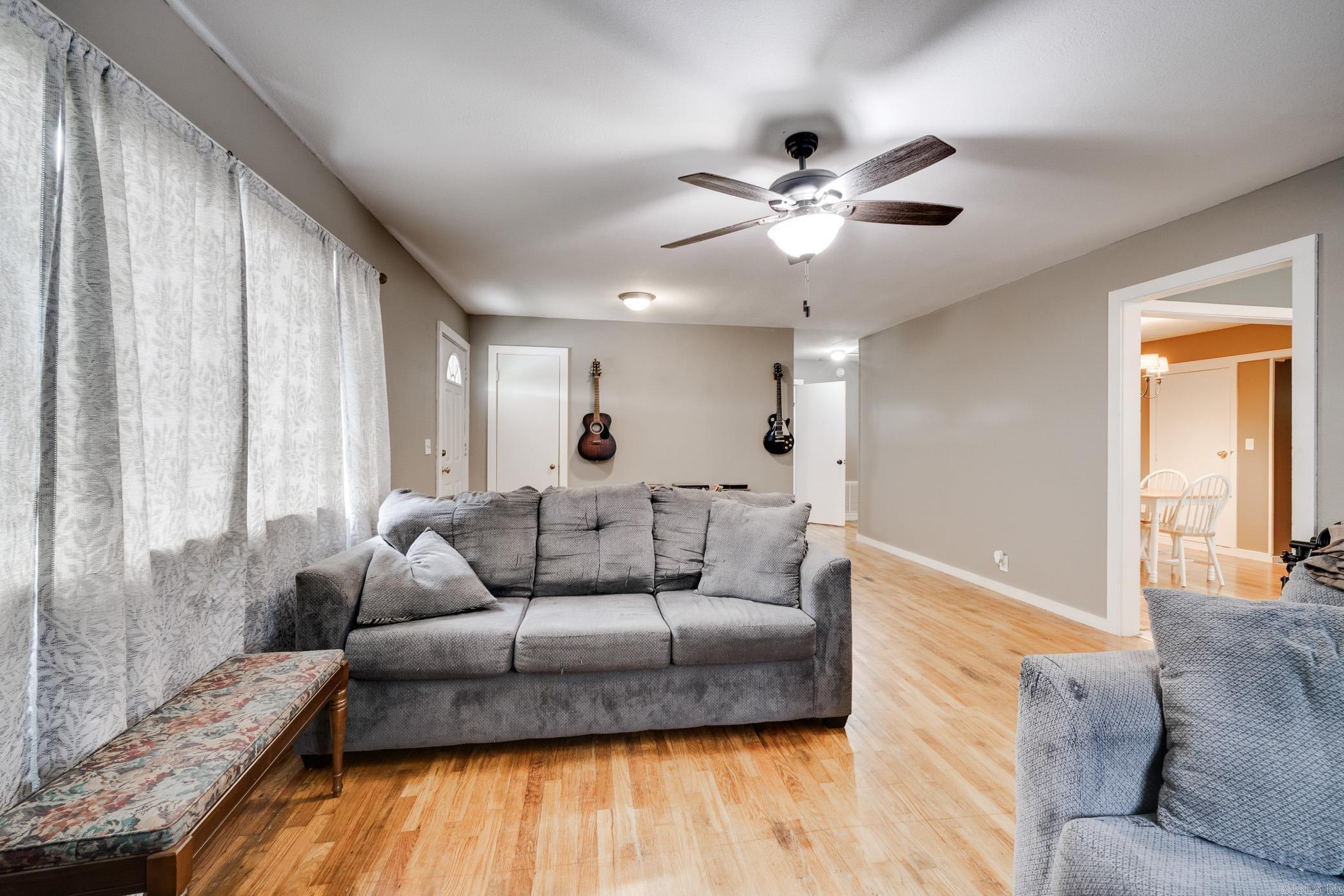 1204 W Main  Heber Springs, AR