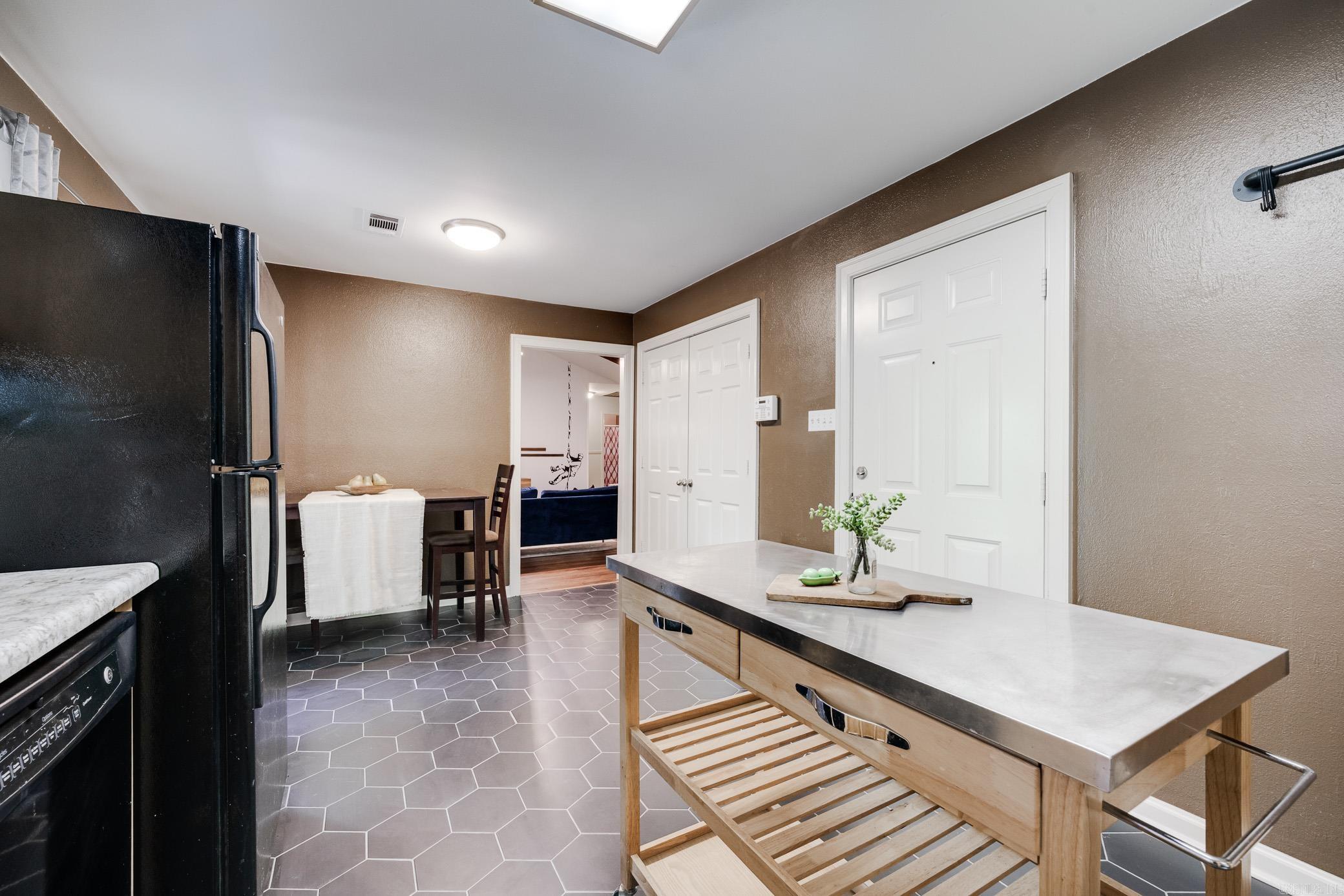 3 Hawthorne  Conway, AR