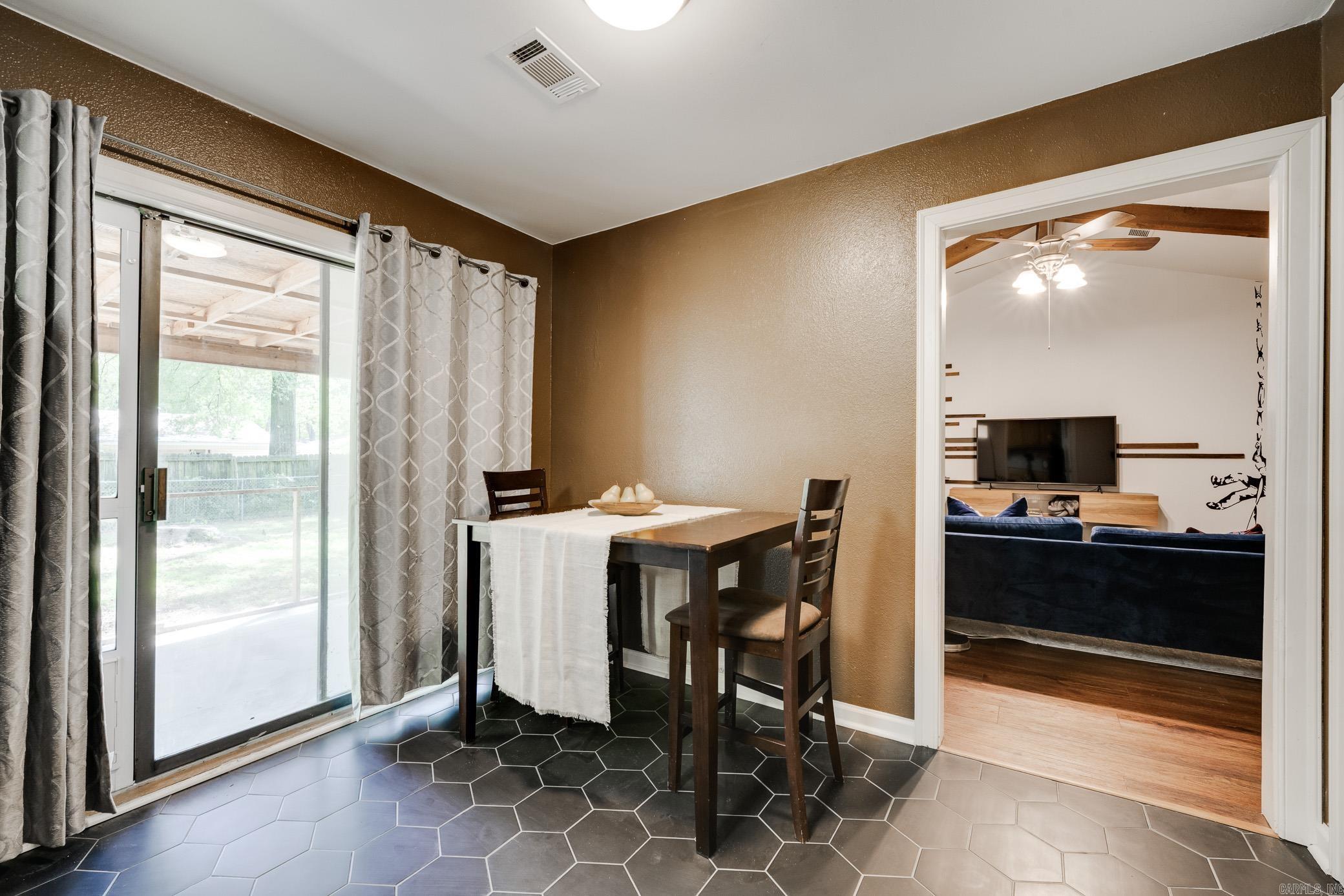 3 Hawthorne  Conway, AR