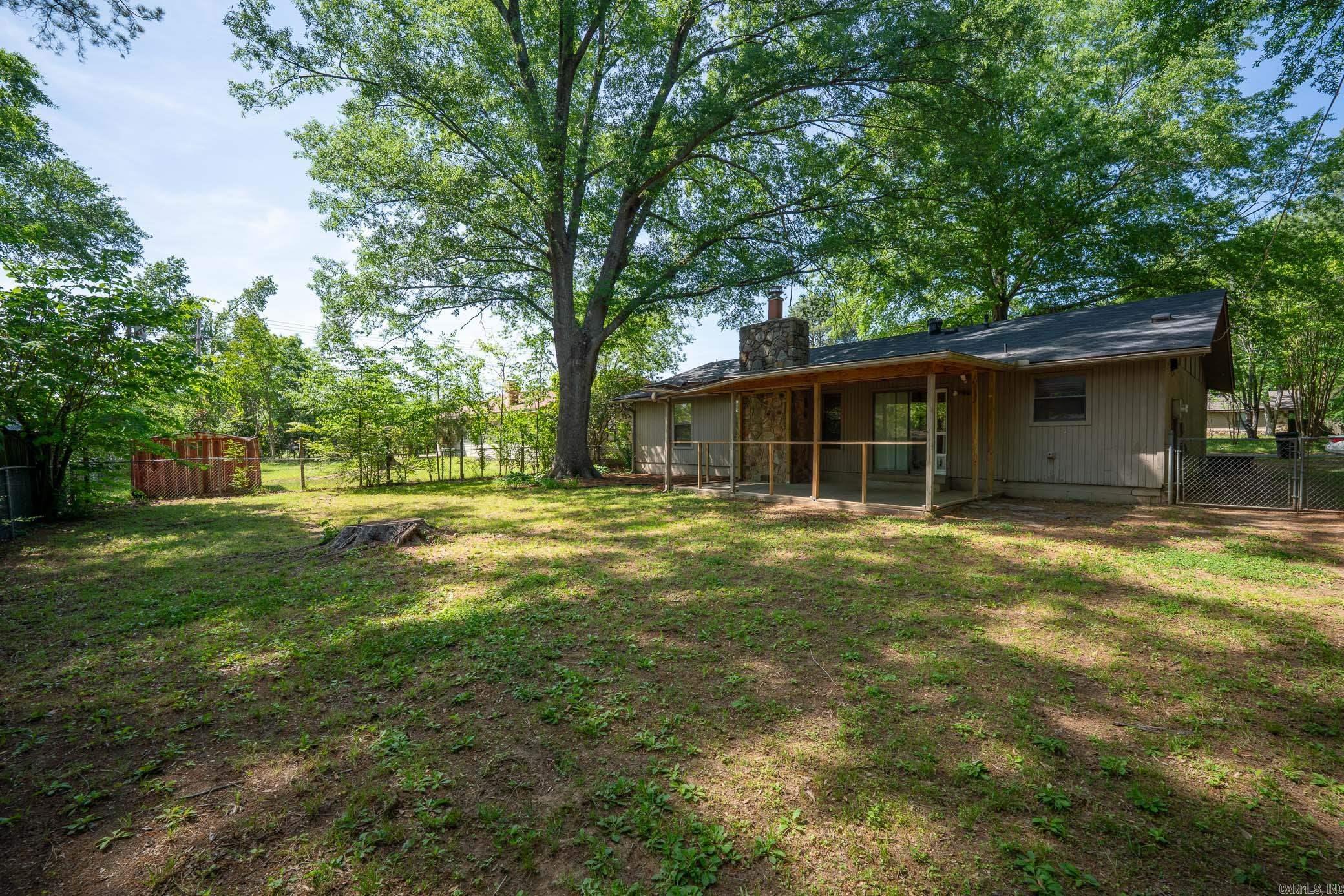 3 Hawthorne  Conway, AR