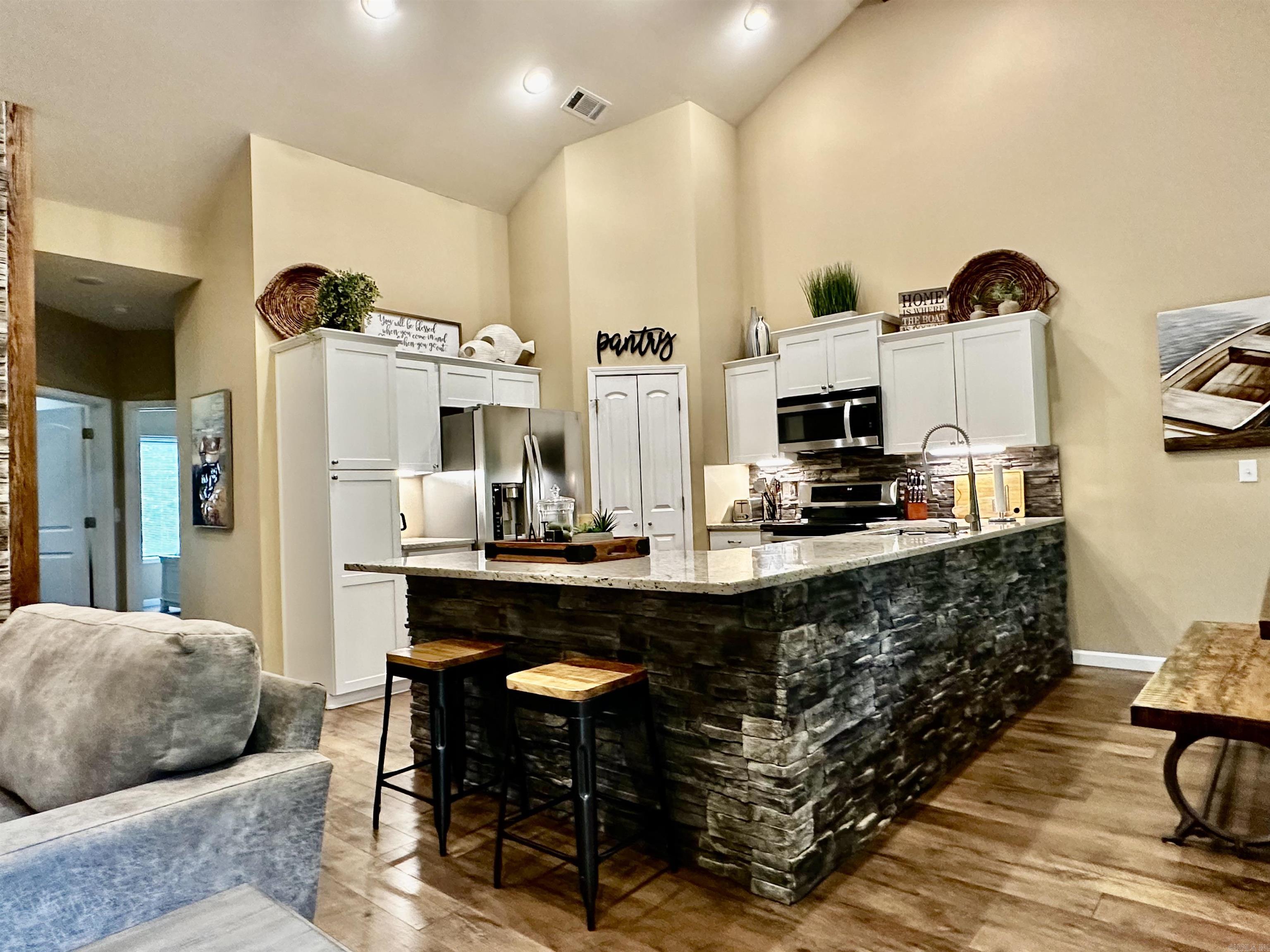 122 Crest  Fairfield Bay, AR