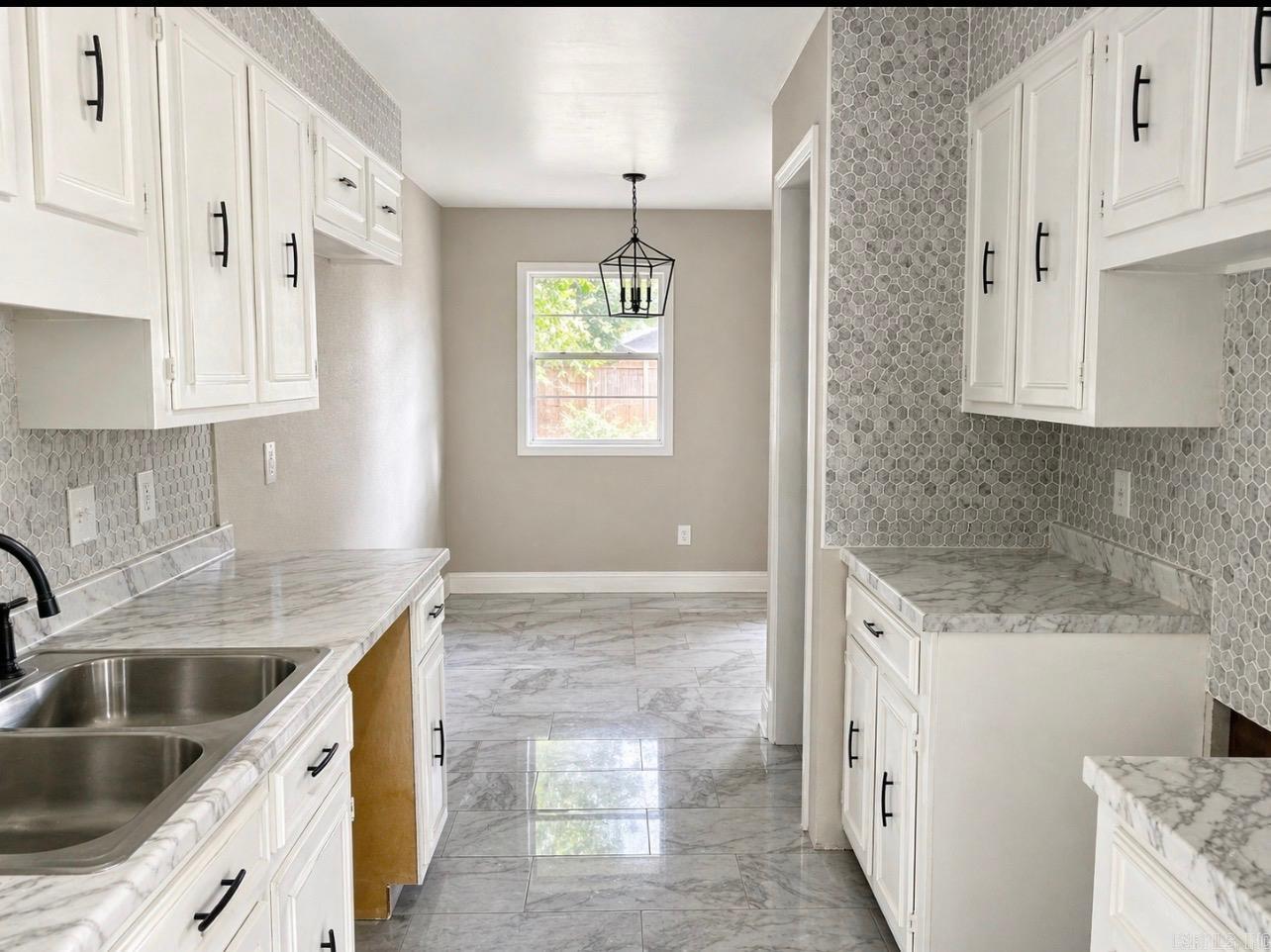 95 Weschester  White Hall, AR