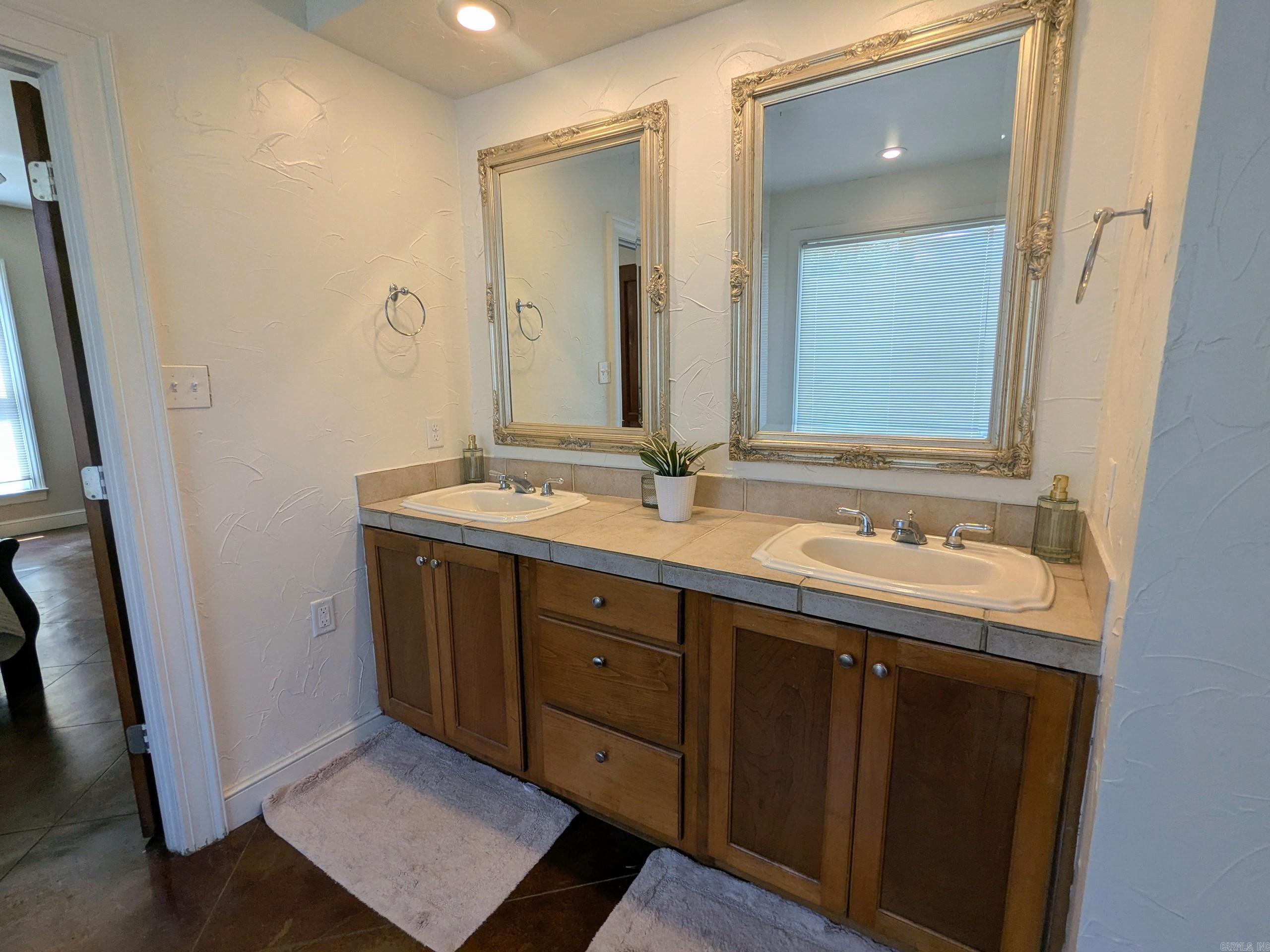 2111 Autumn  Jonesboro, AR