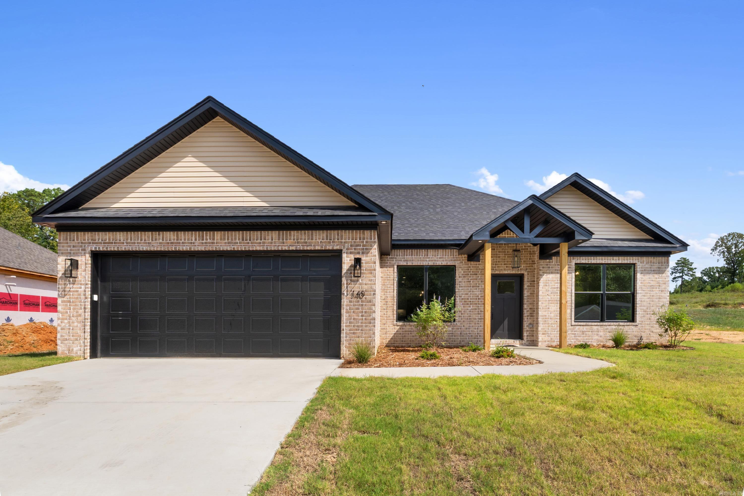 140  Southridge  Arkadelphia, AR