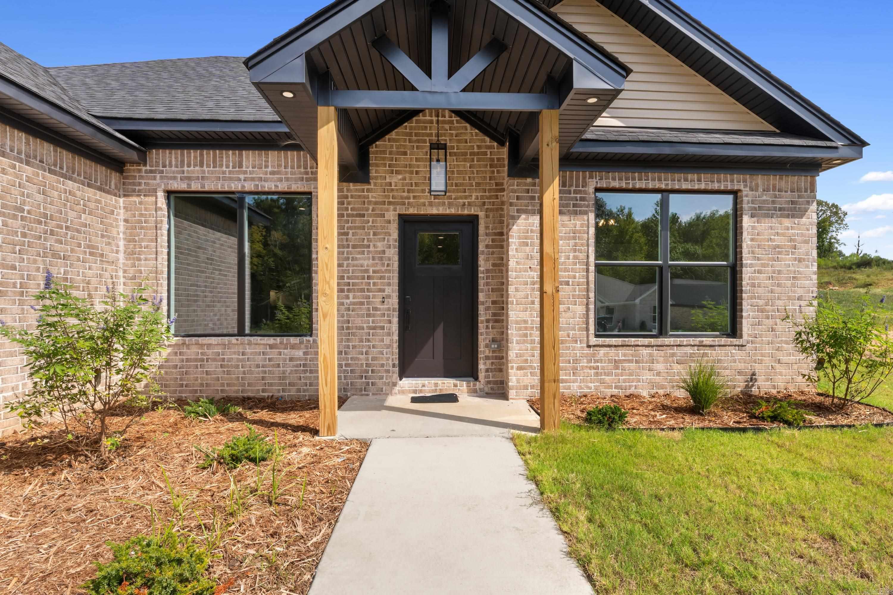 140 Southridge  Arkadelphia, AR