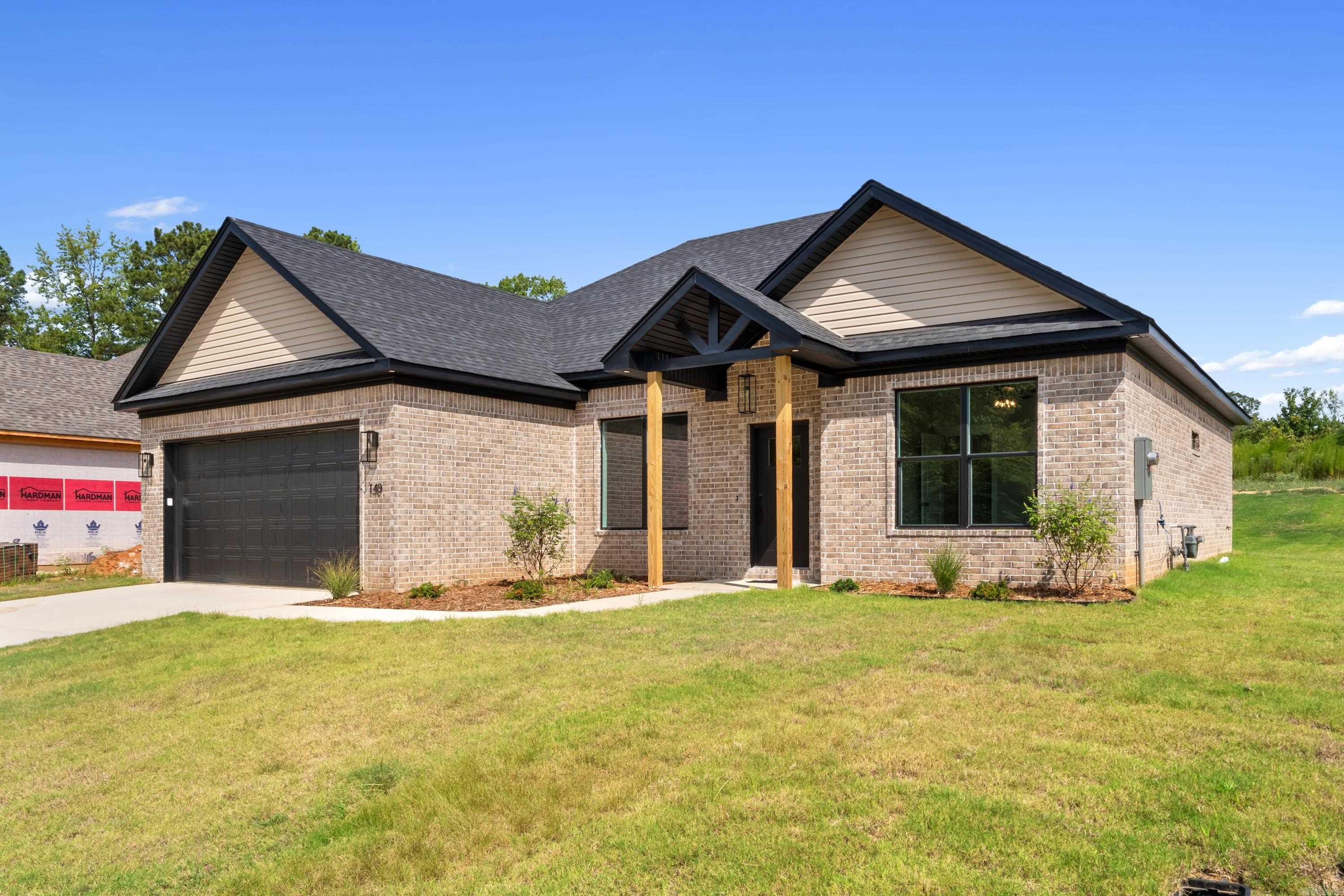 140 Southridge  Arkadelphia, AR