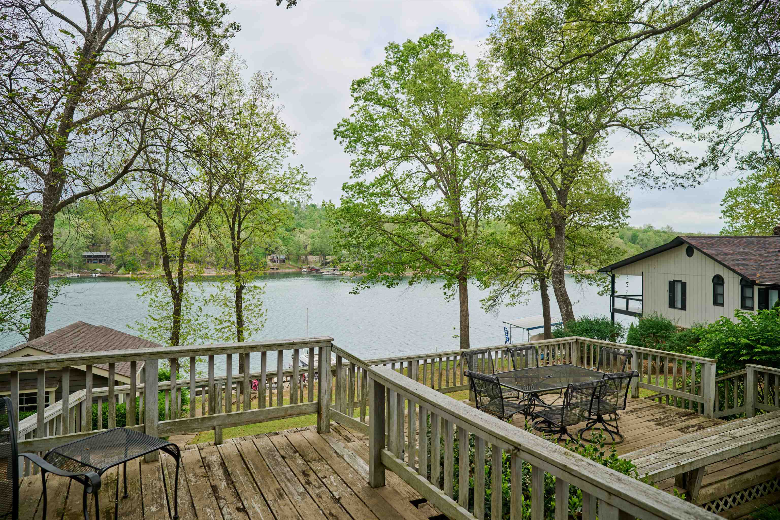 12 Winnebago Ter  Cherokee Village, AR