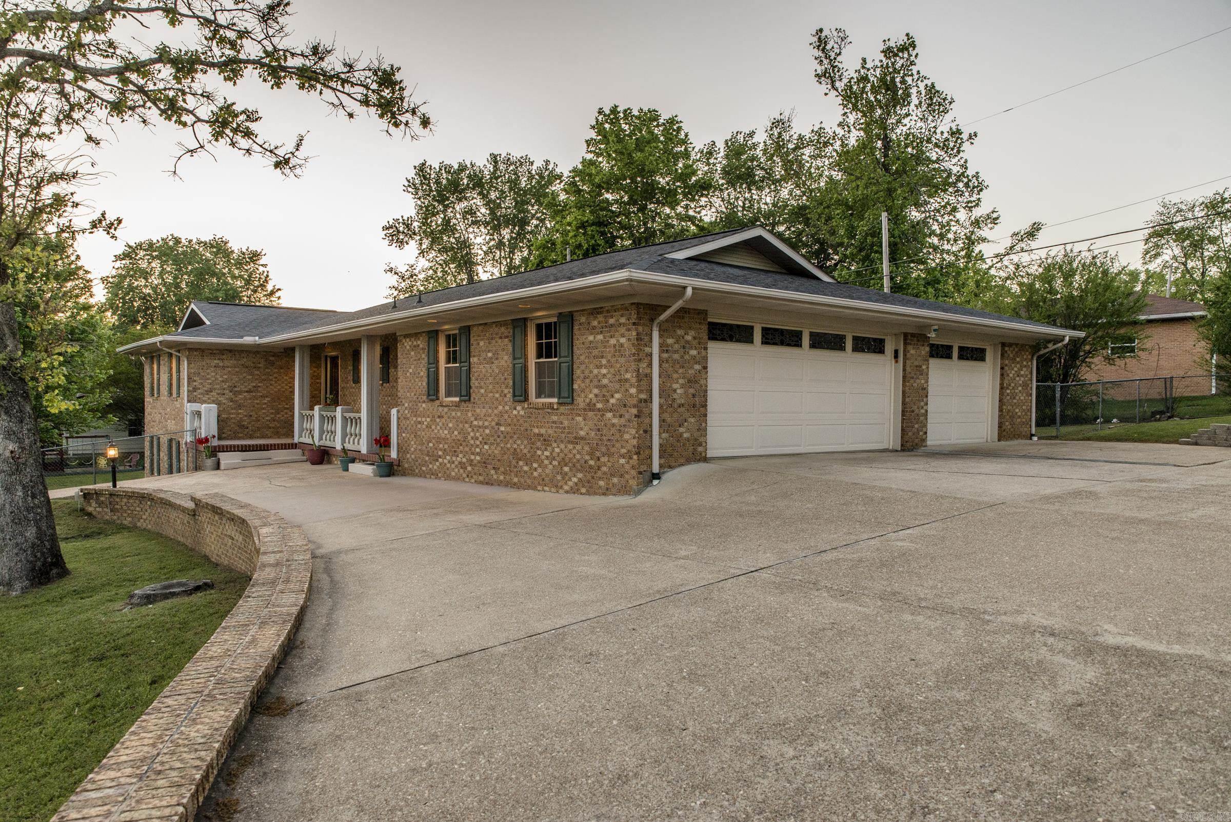 835 E 1st Street  Mountain Home, AR