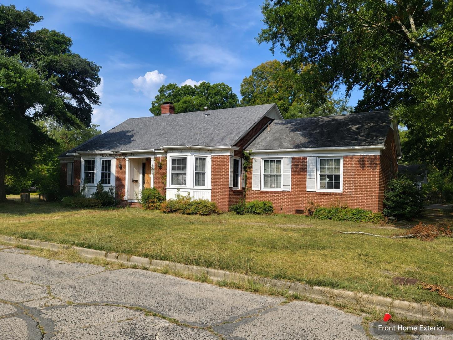 1707 S Oak  Pine Bluff, AR