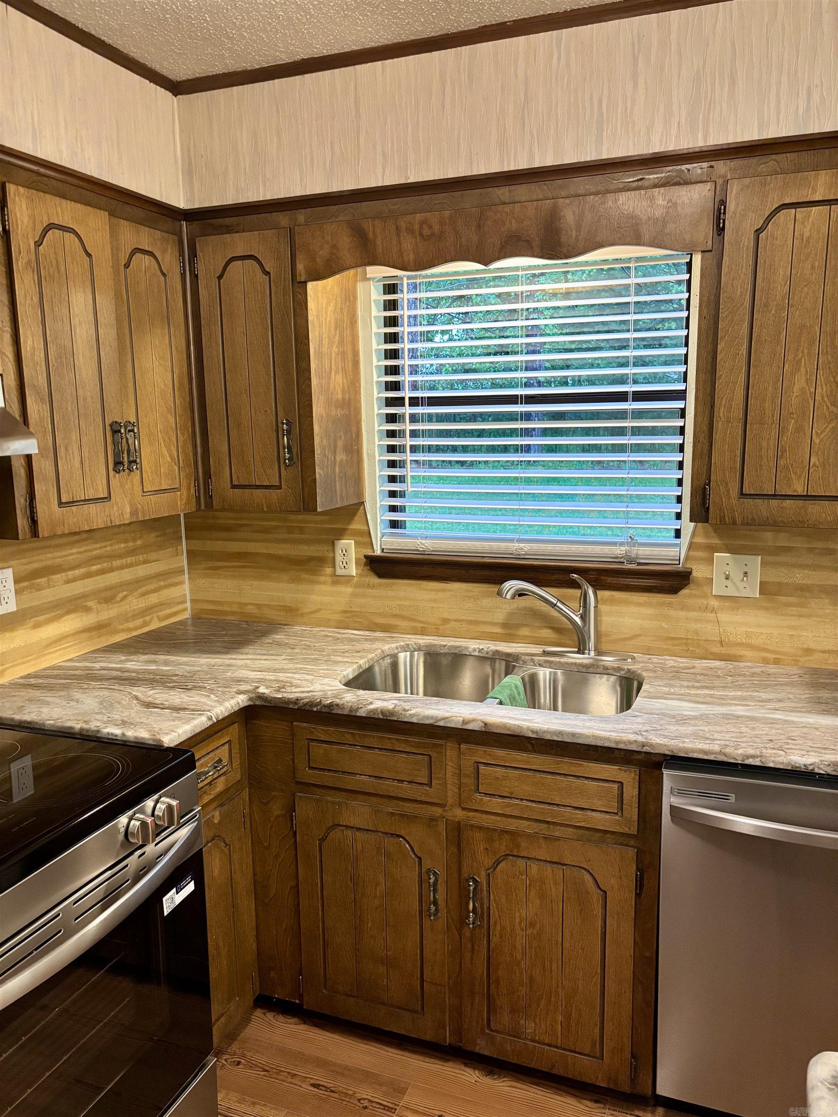 1613 N James  Jacksonville, AR