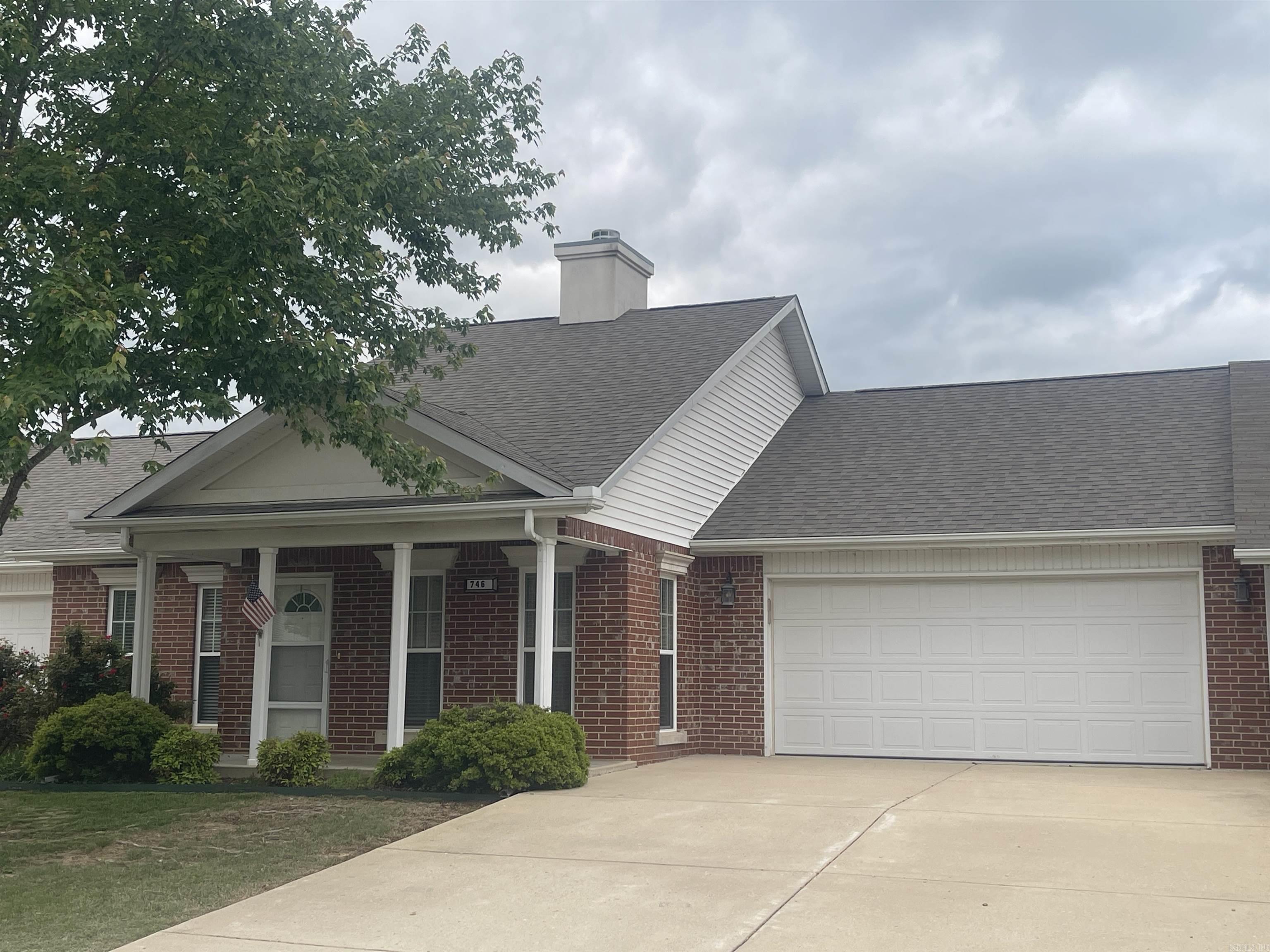 746 Embassy Parkway  Mountain Home, AR