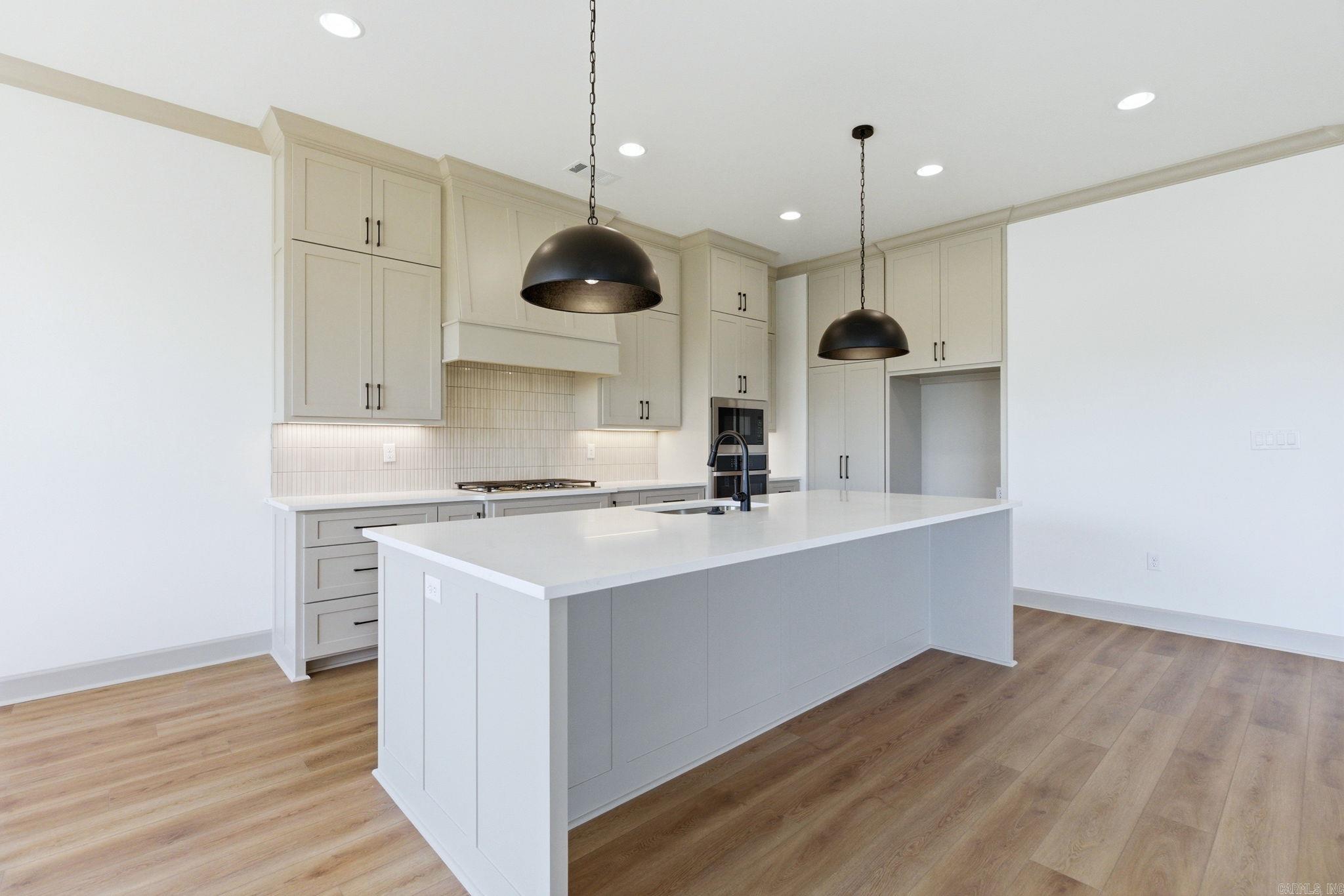 5 Mountain Brook  Little Rock, AR