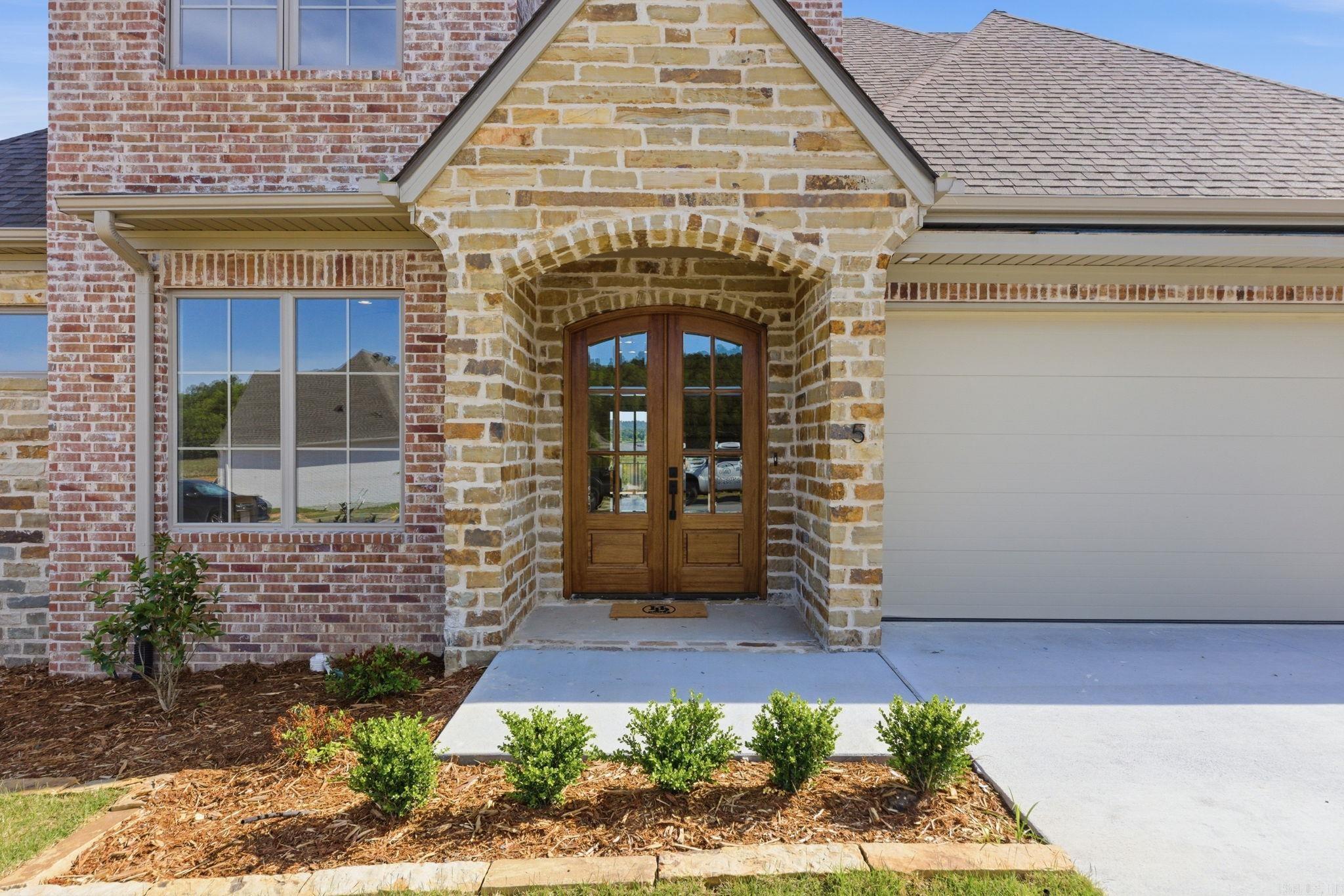 5 Mountain Brook  Little Rock, AR