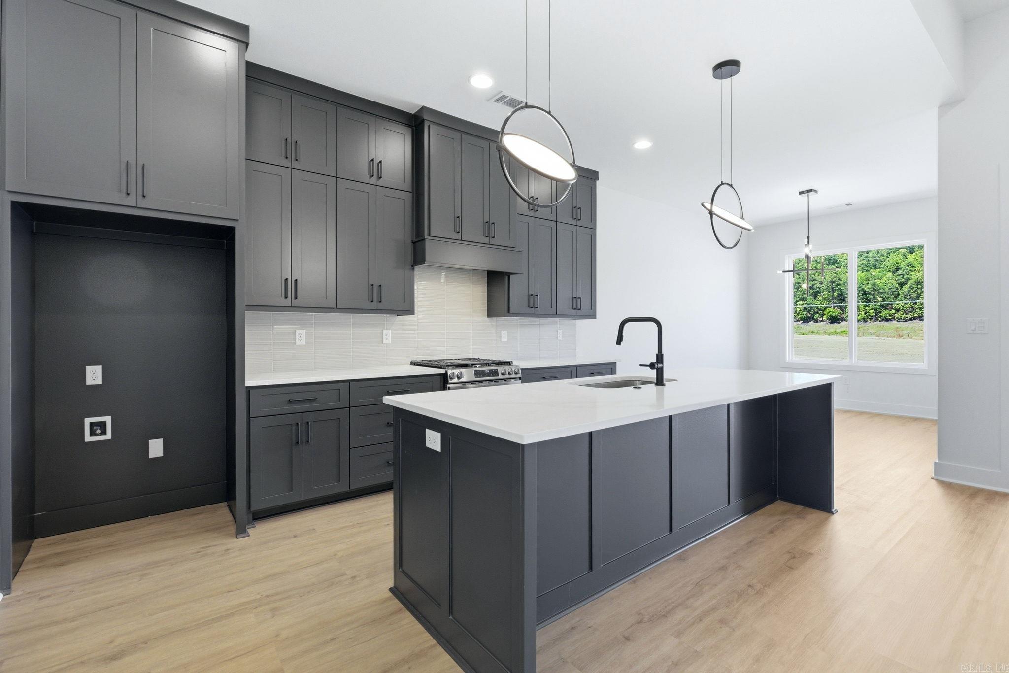 20 Mountain Brook  Little Rock, AR