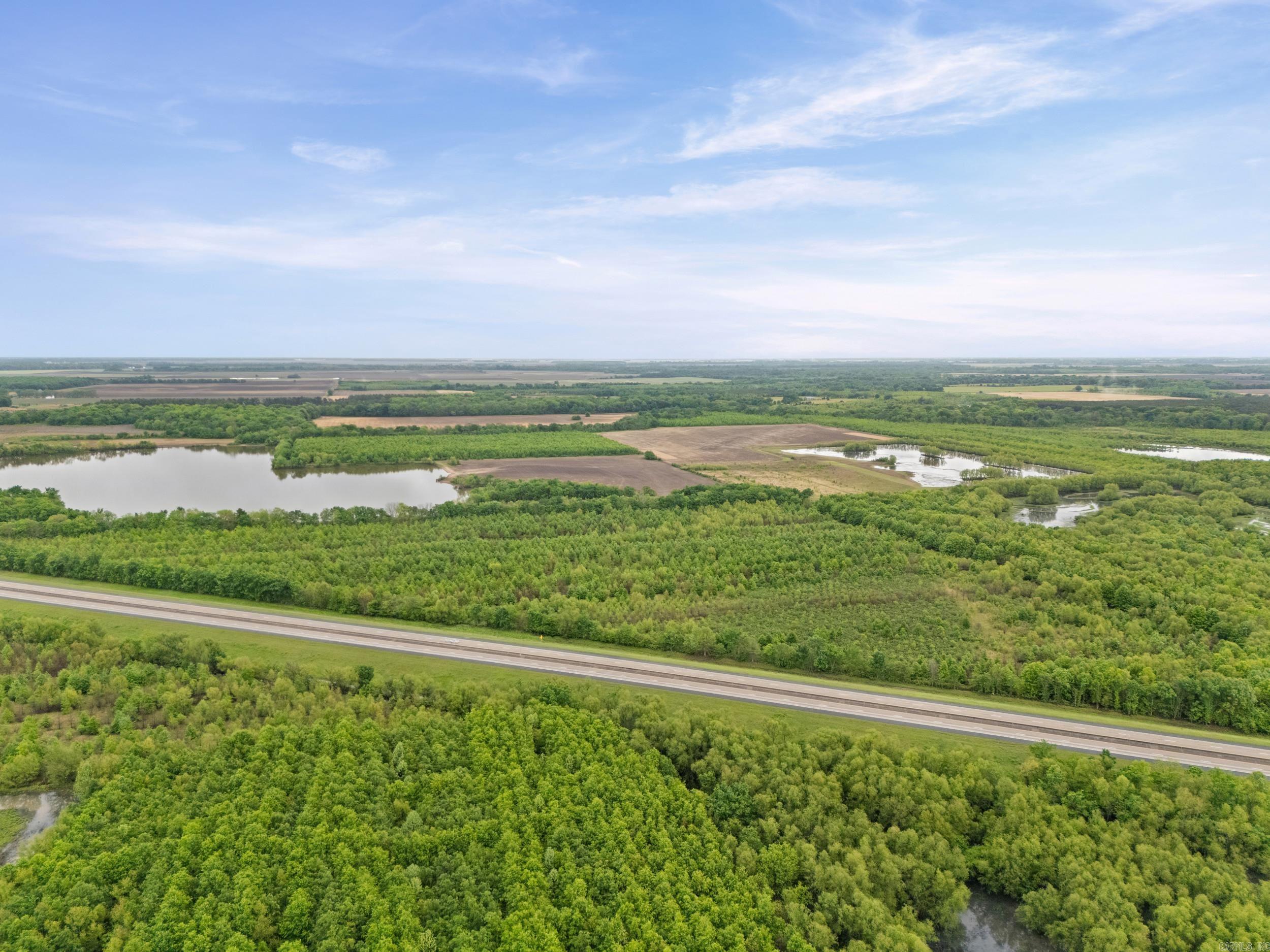 00 I-57  Possum Grape, AR