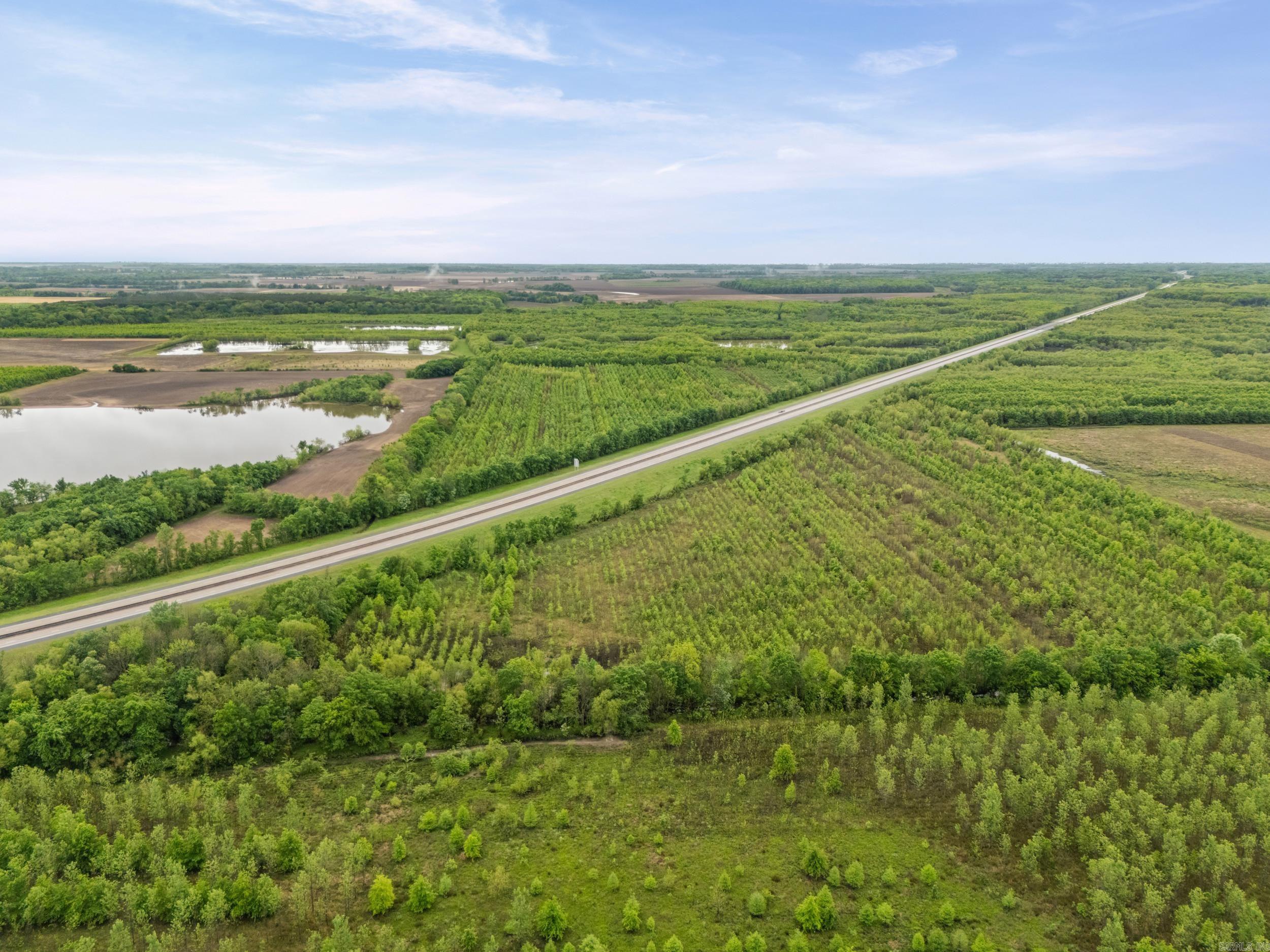 00 I-57  Possum Grape, AR
