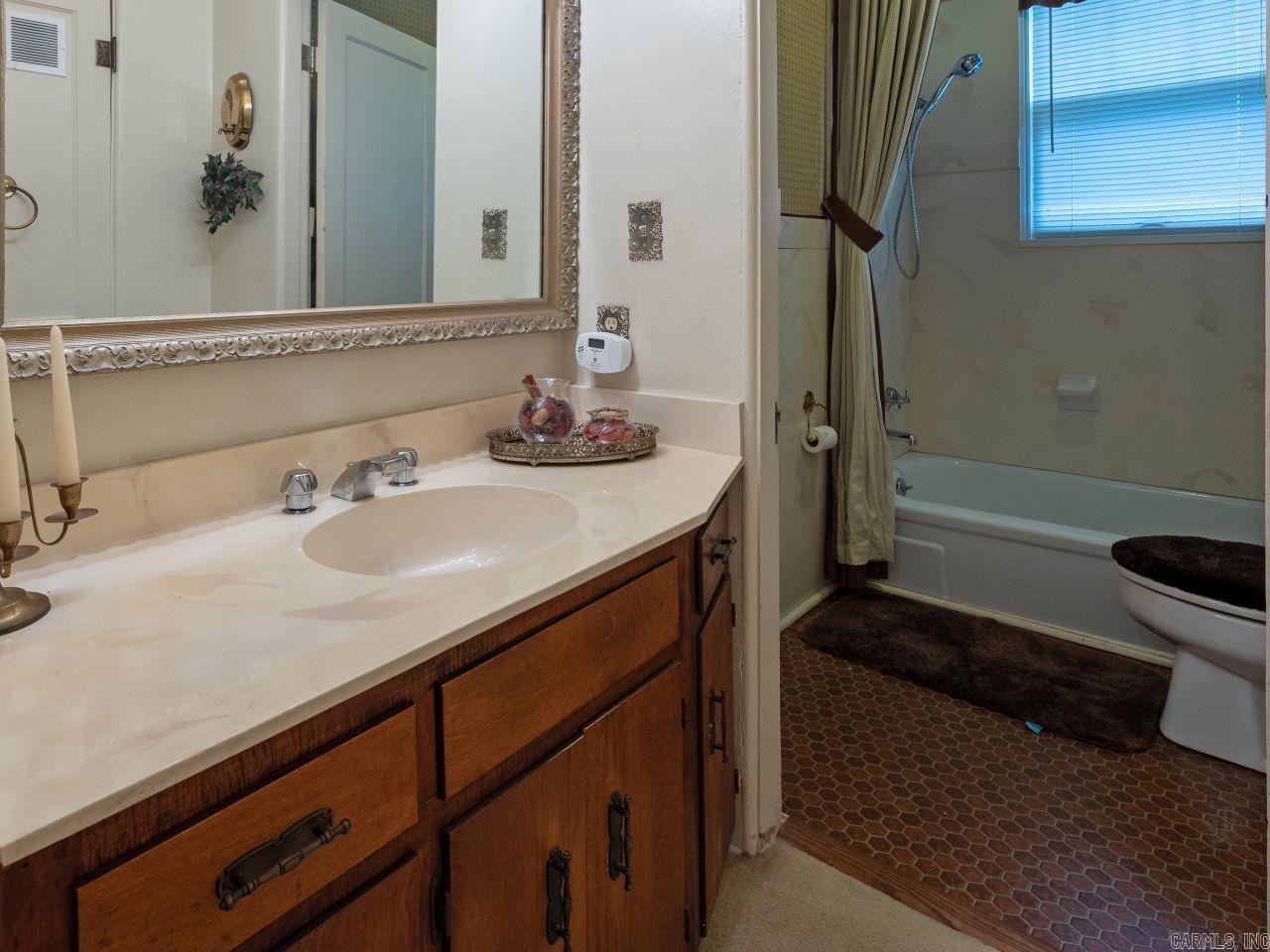 1305 Fair Park Blvd  Little Rock, AR