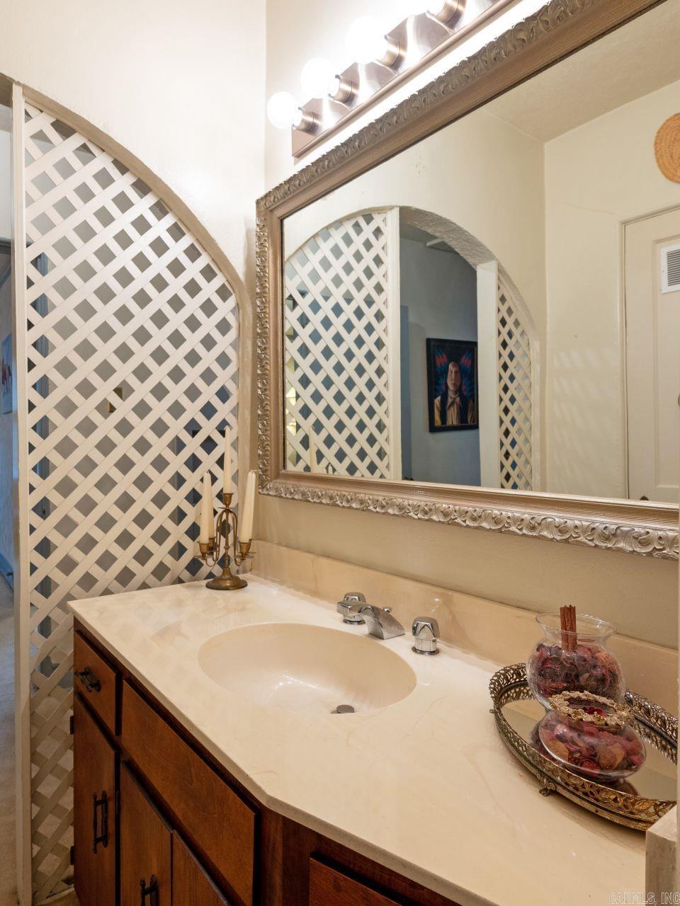 1305 Fair Park Blvd  Little Rock, AR