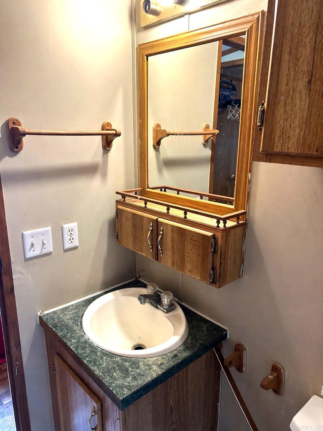 5377 N HWY 27  Story, AR