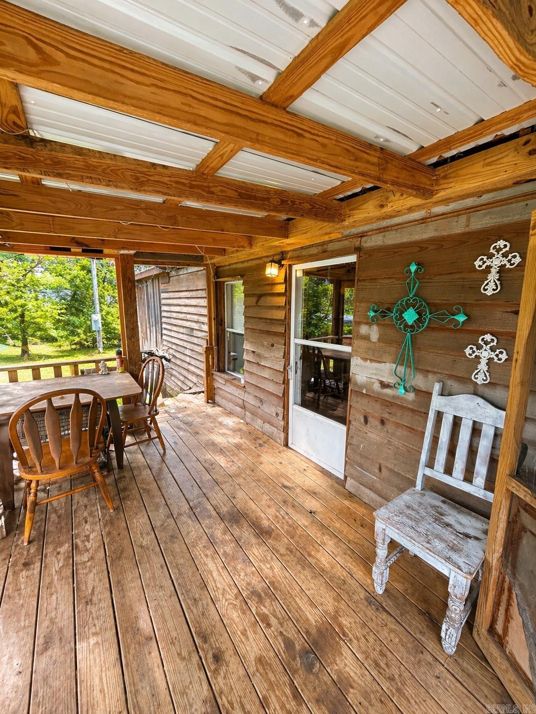 5377 N HWY 27  Story, AR