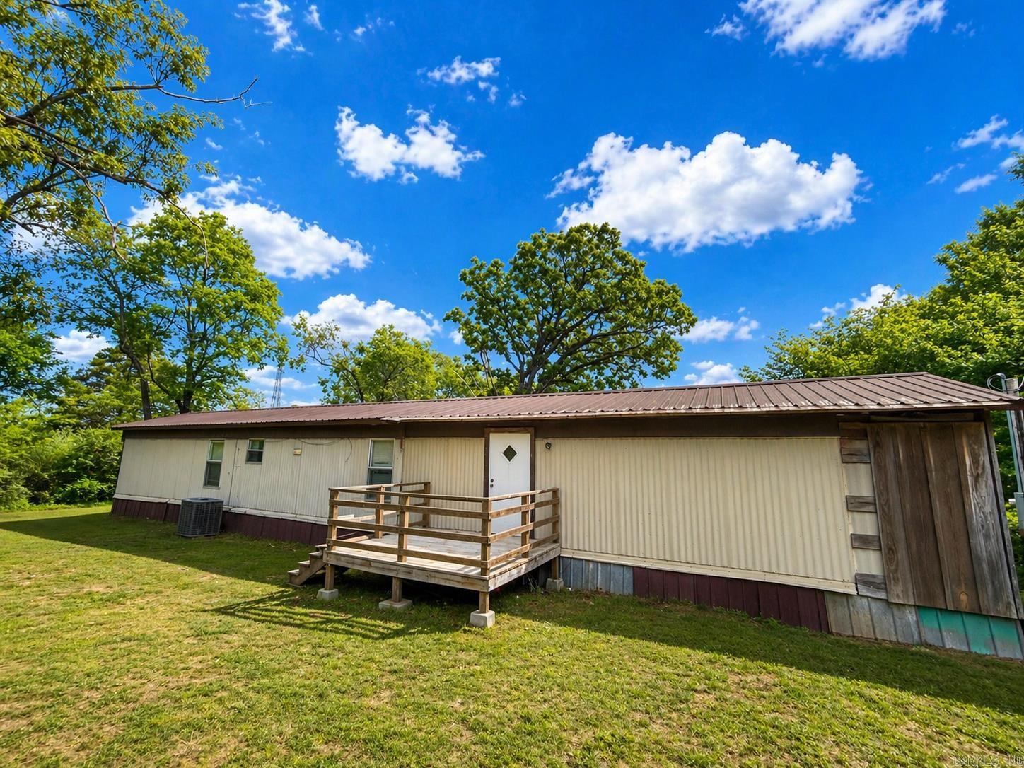 5377 N HWY 27  Story, AR