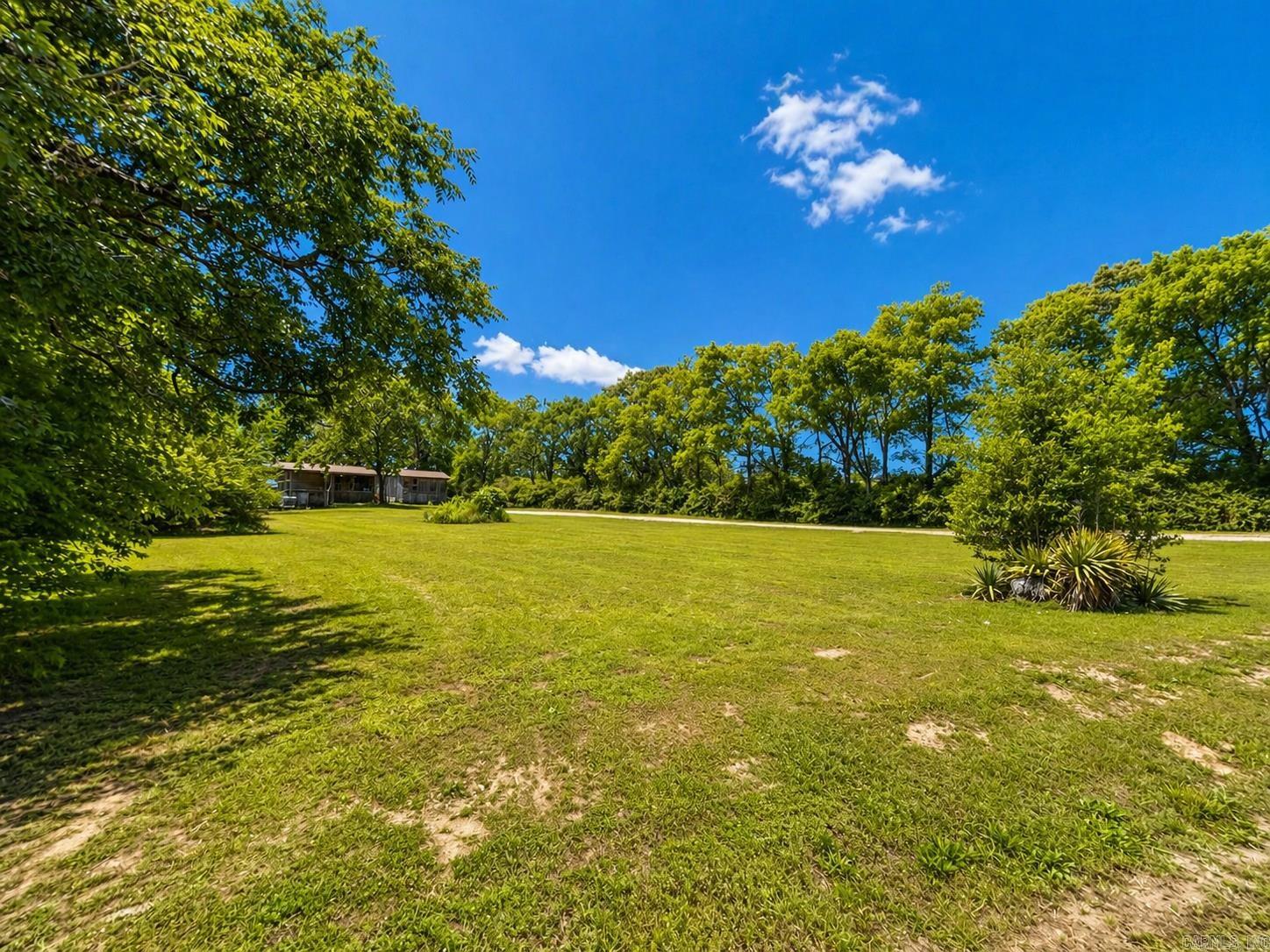 5377 N HWY 27  Story, AR