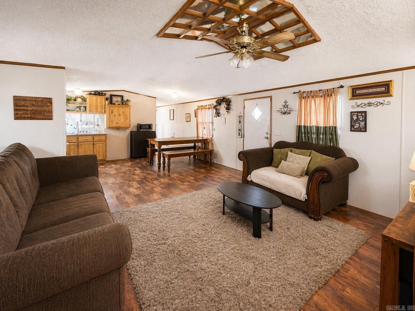 5377 N HWY 27  Story, AR