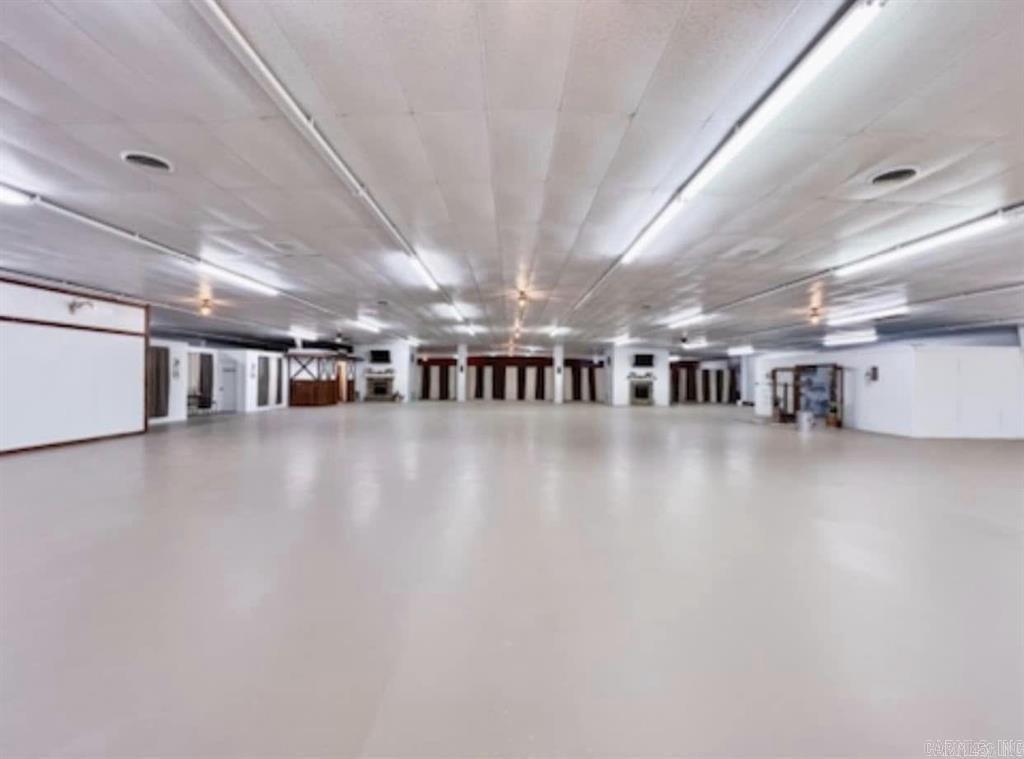 906 E Main Street  Mountain View, AR